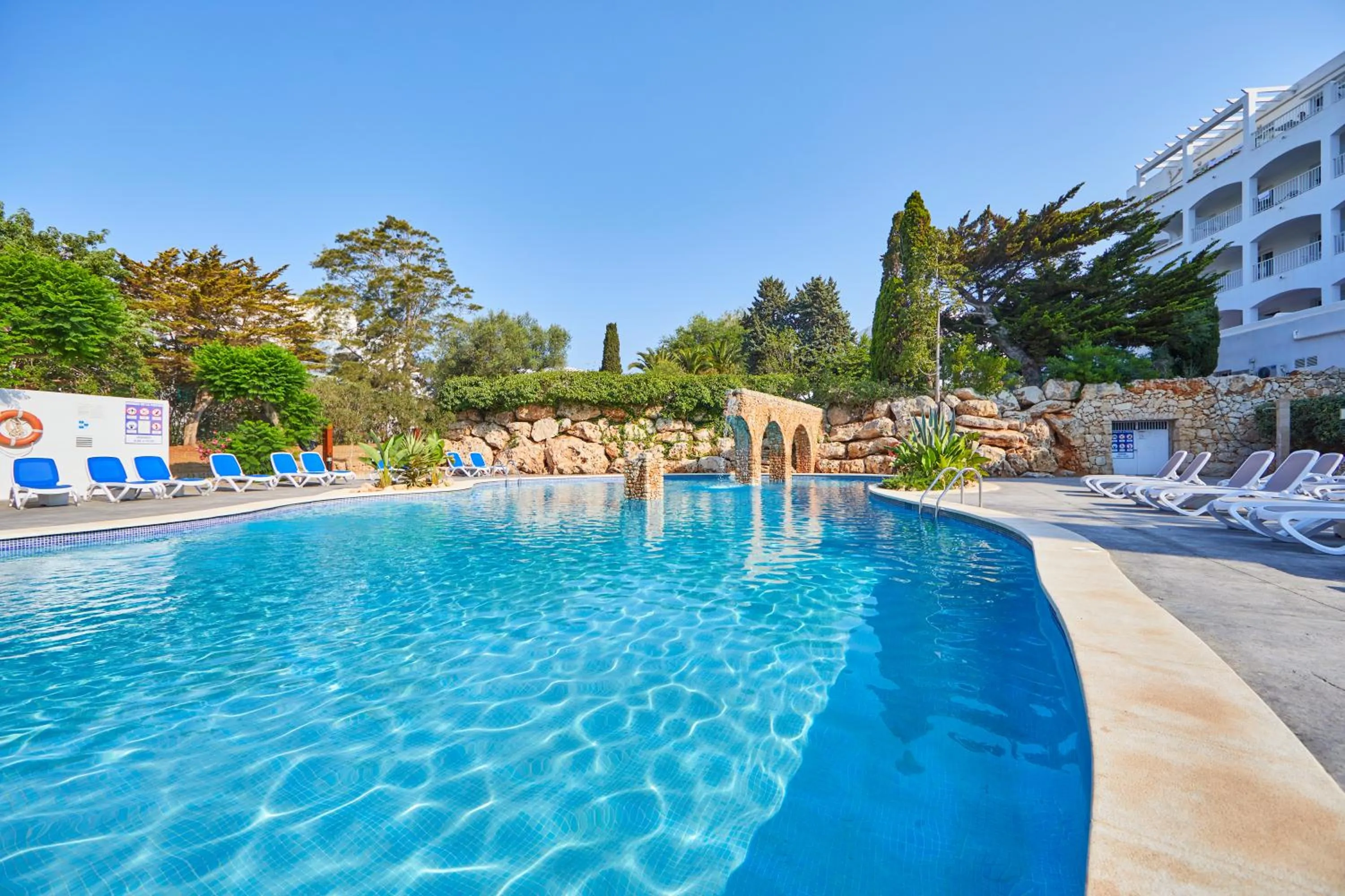 Swimming pool in OLA Apartamentos Cala d'Or