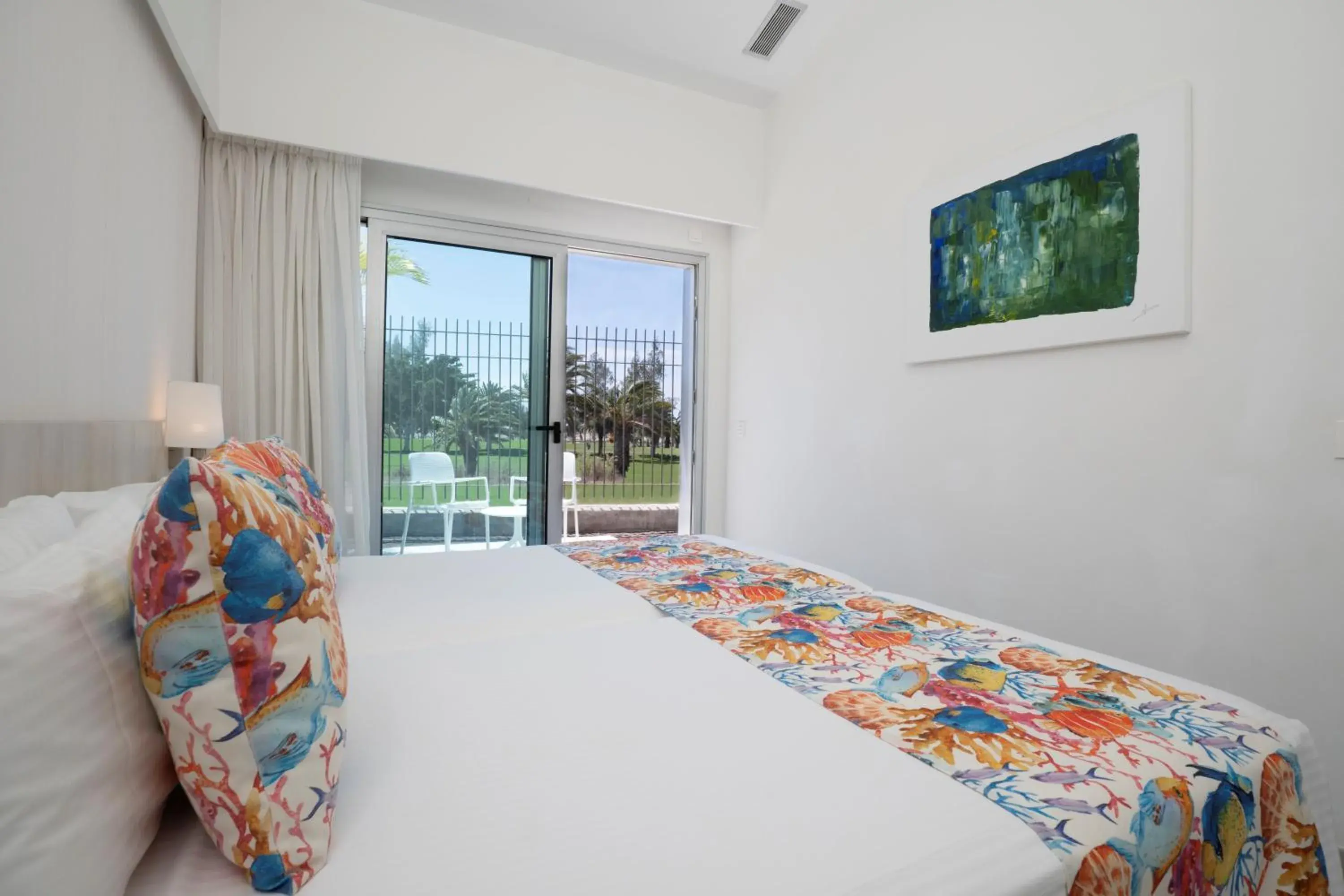 Suite with Golf Course View (1 Adult + 1 Child) in Hotel LIVVO Dunagolf Suites Suite with Golf Course View (1 Adult + 1 Child) in Hotel LIVVO Dunagolf Suites