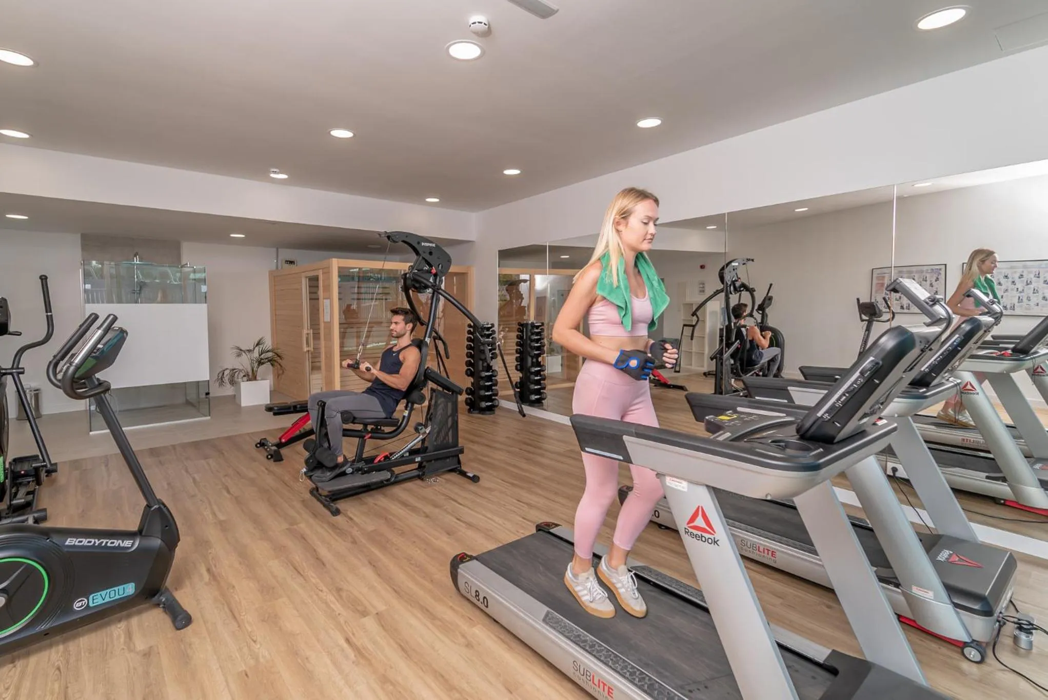 Fitness centre/facilities in Hotel LIVVO Dunagolf Suites