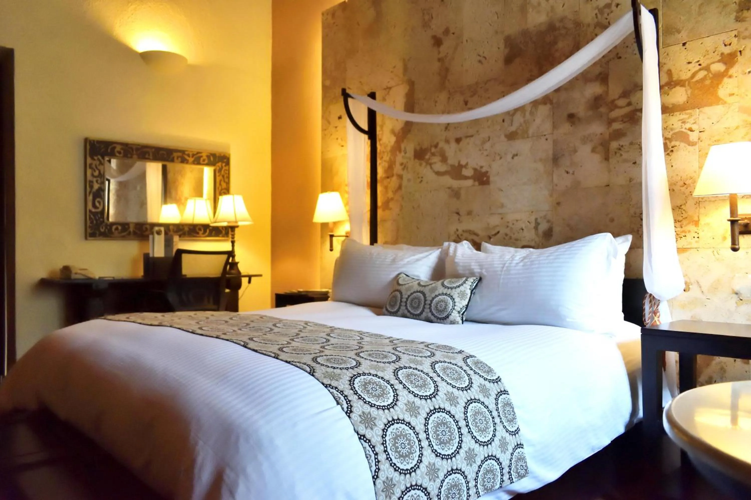 Photo of the whole room, Bed in Hodelpa Nicolás de Ovando