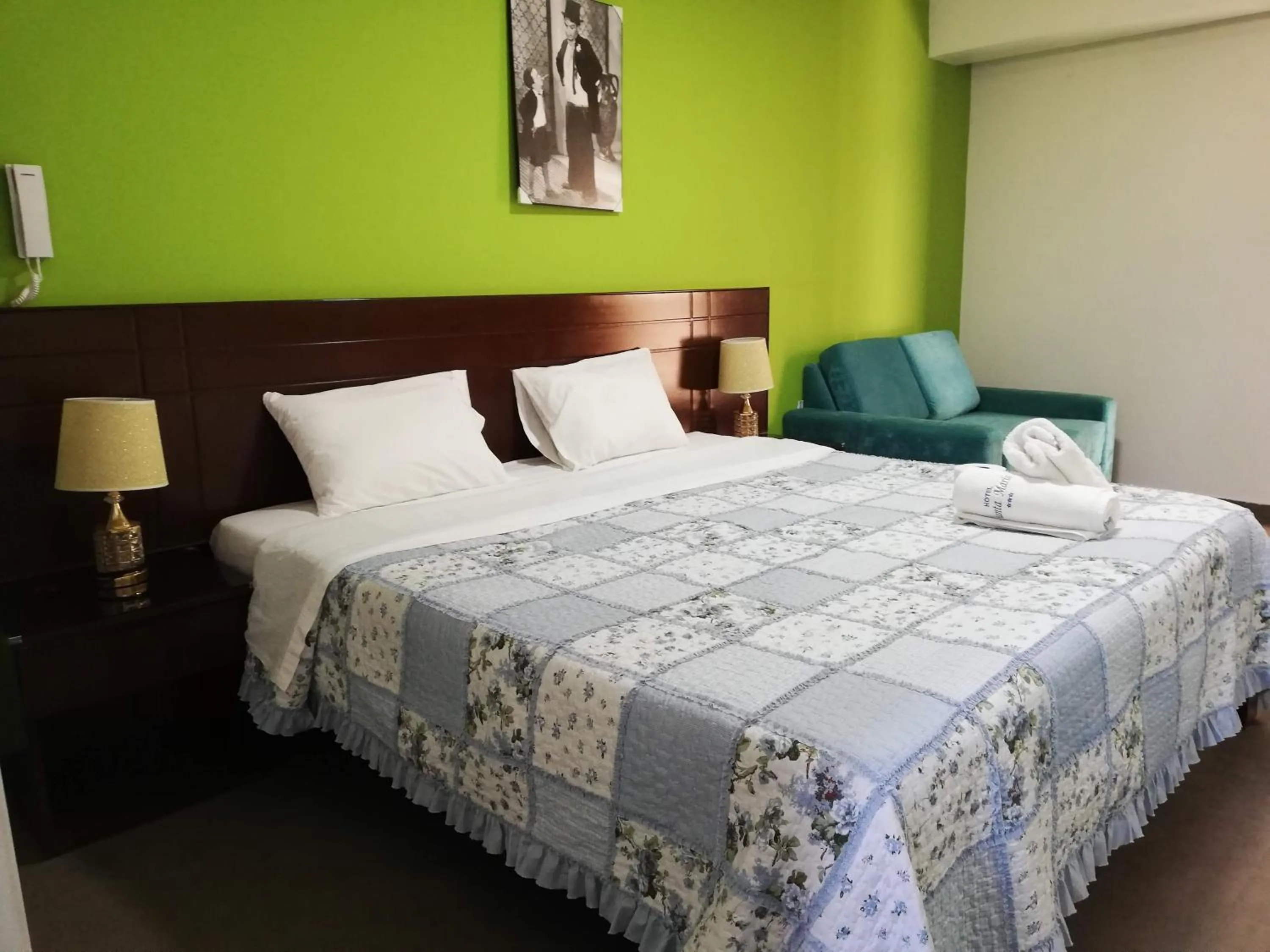 Photo of the whole room in Hotel Santa Maria