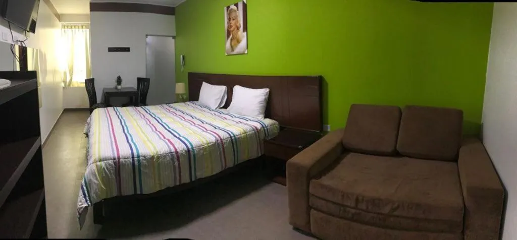 Photo of the whole room in Hotel Santa Maria