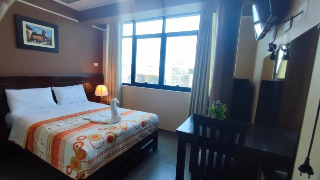 Photo of the whole room in Hotel Santa Maria