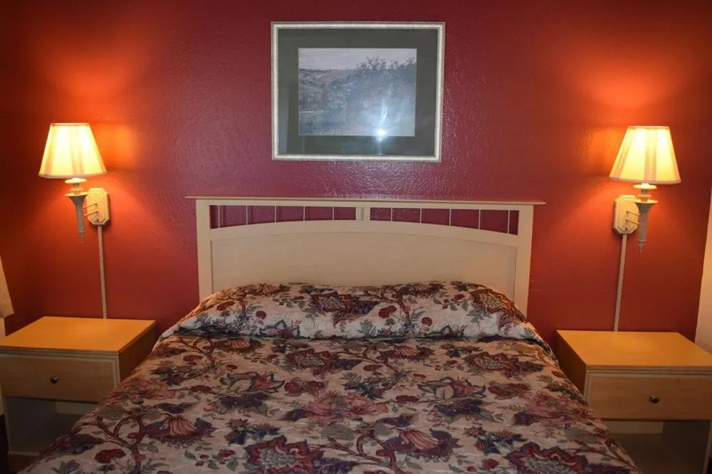 Bed in San Carlos Inn