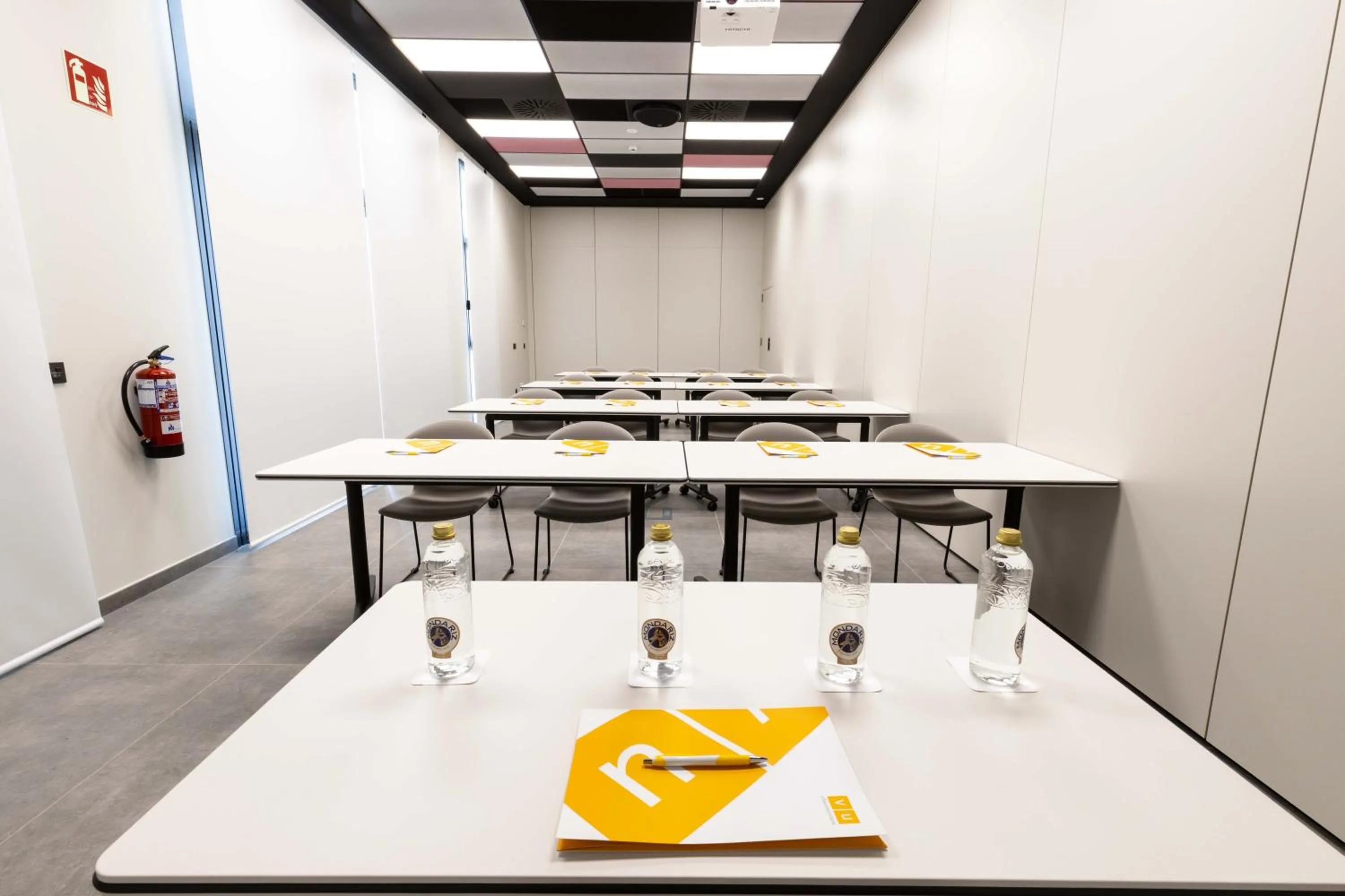 Meeting/conference room in Villa Alojamiento y Congresos - Villa Universitaria