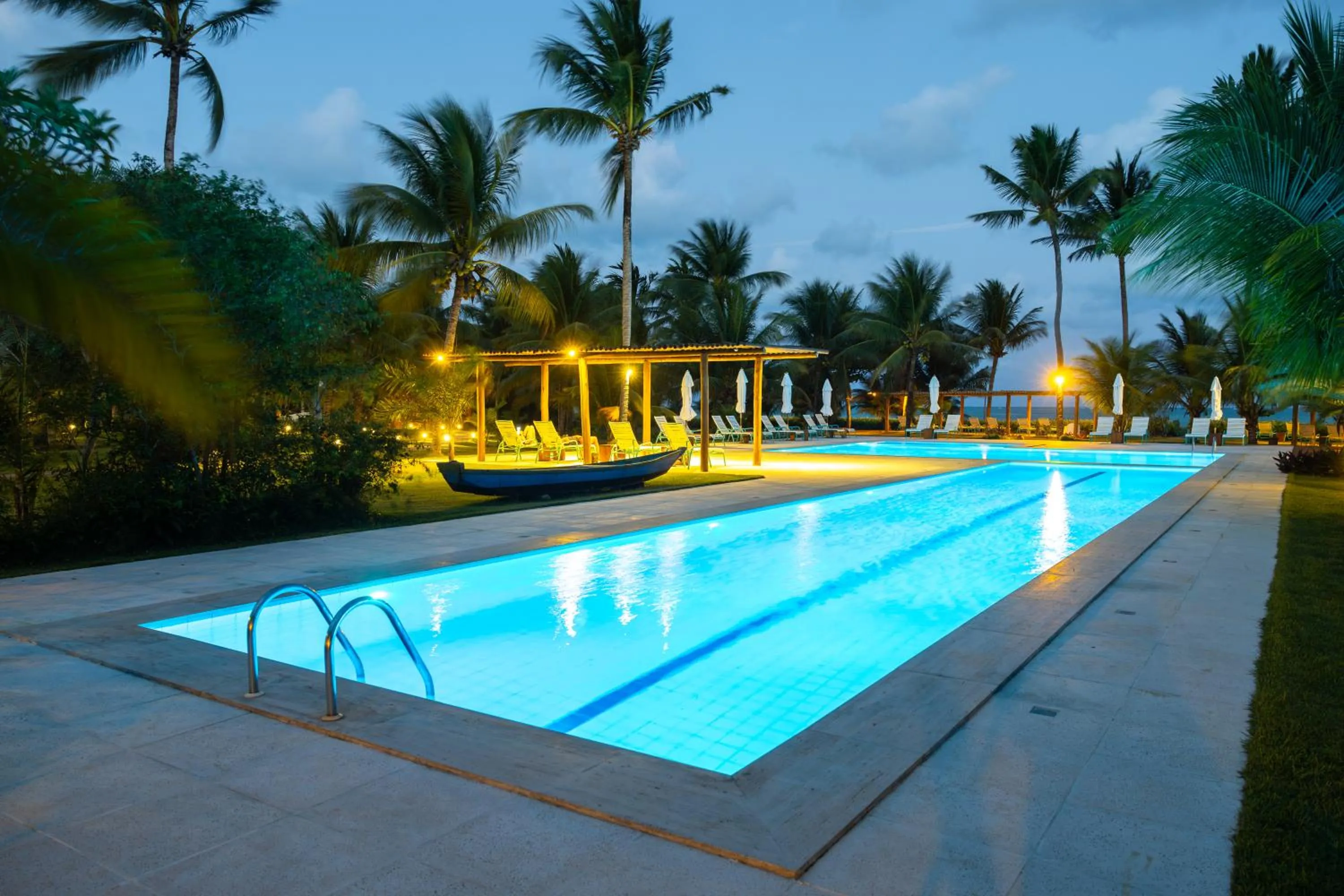 Swimming pool in Pousada Aldeia Beijupirá