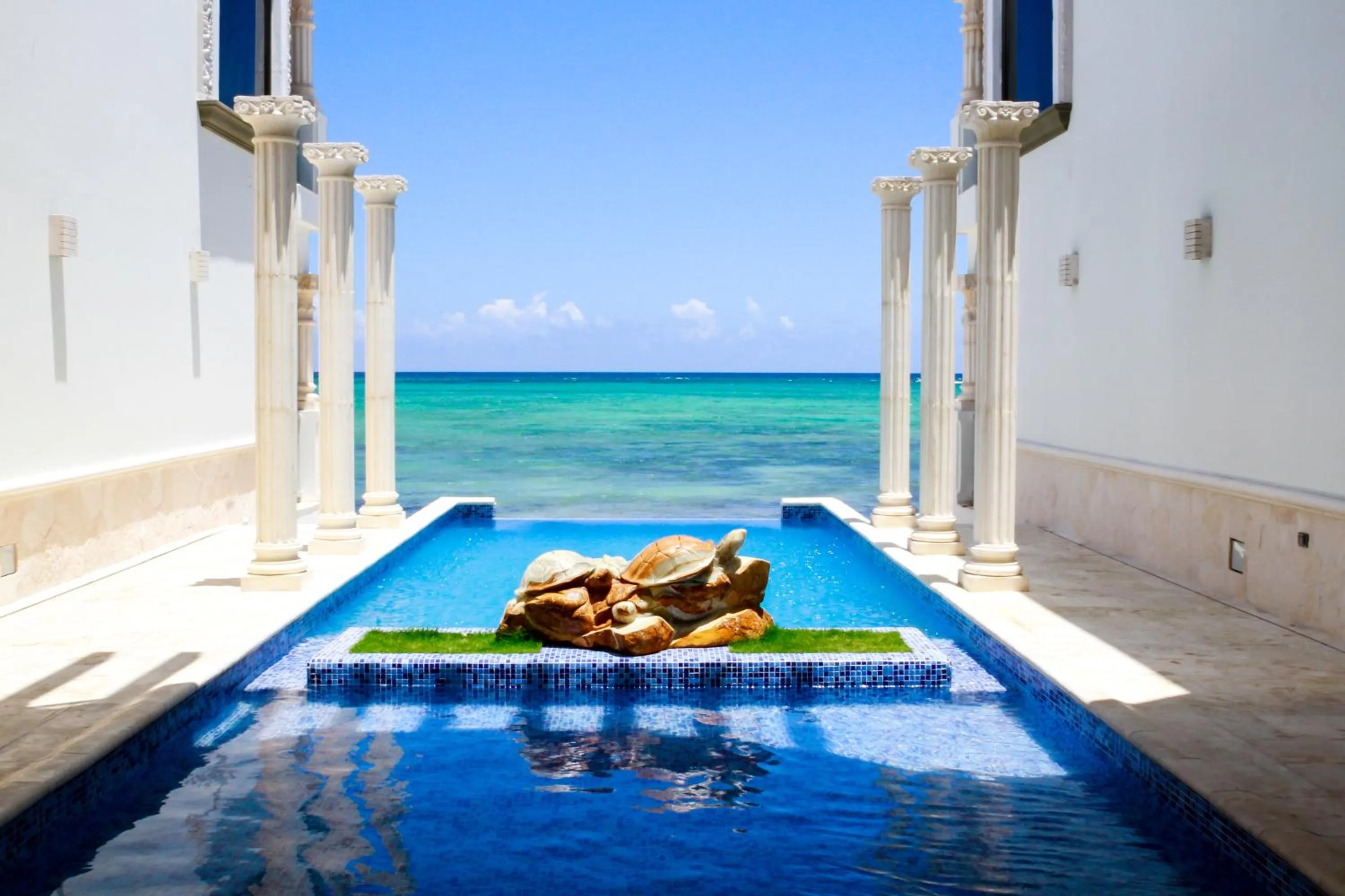 Swimming pool in Cielo Maya Beach Tulum