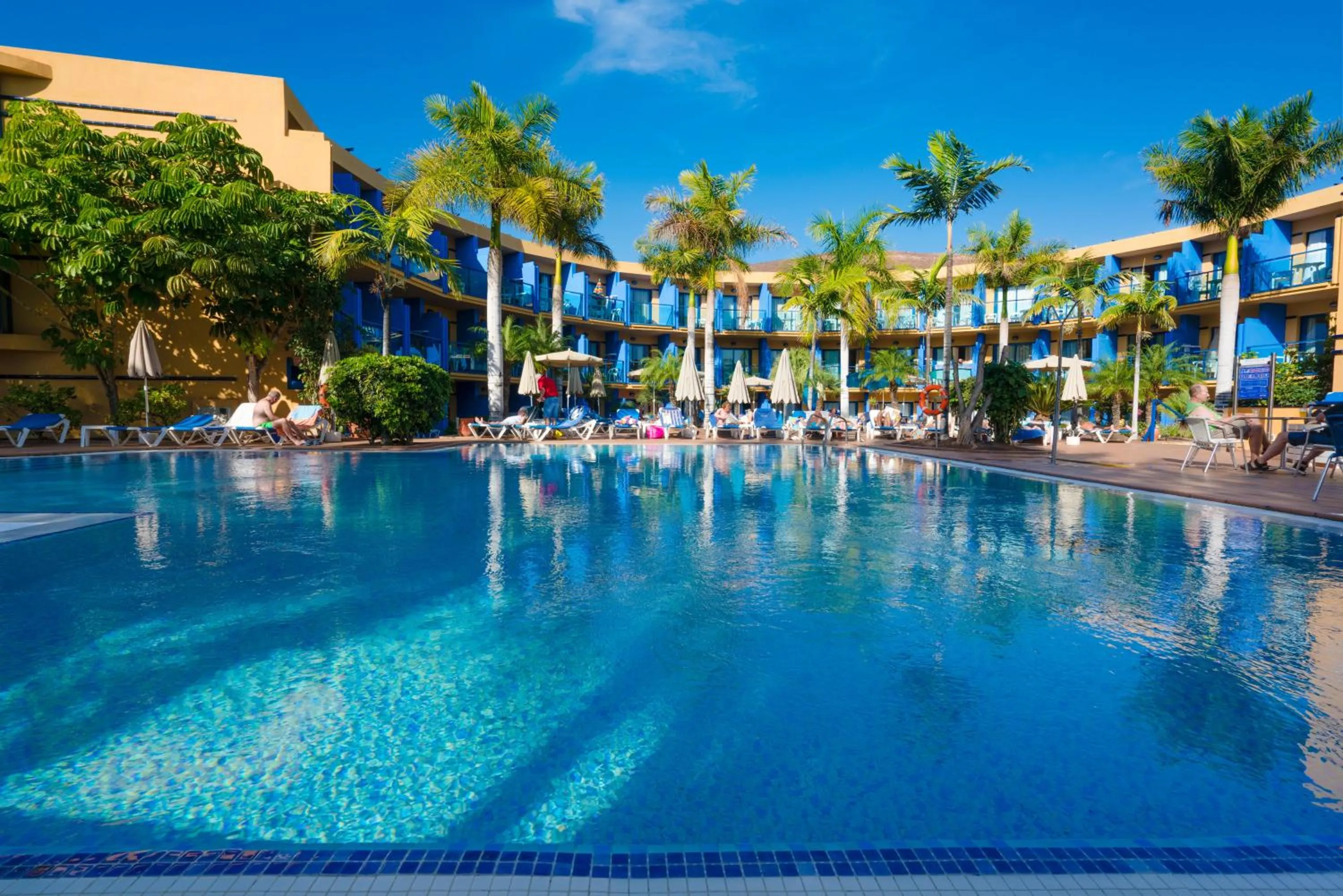 Swimming pool in BLUESEA Jandia Luz