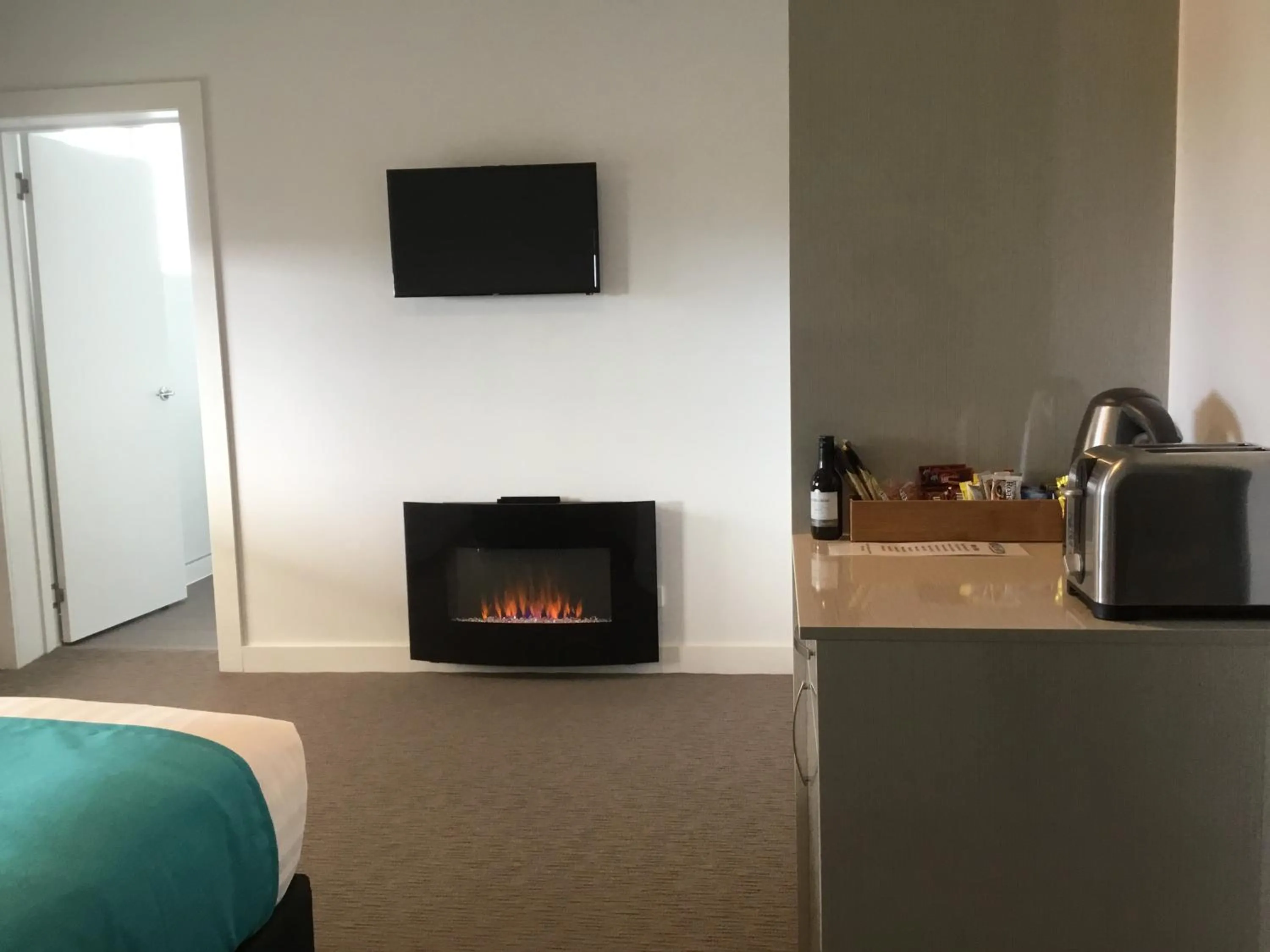 TV and multimedia in Beach Hotel