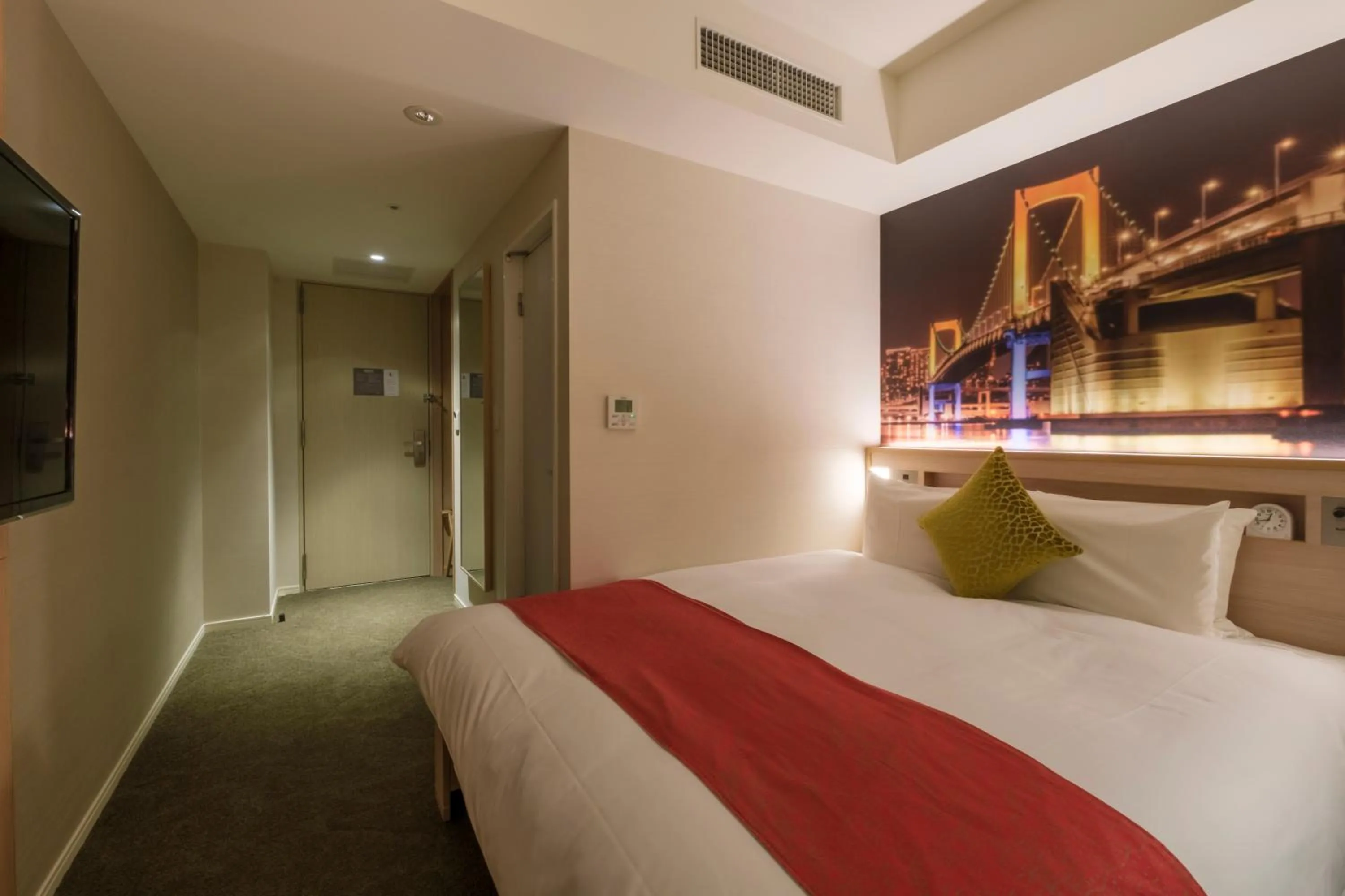 Photo of the whole room, Bed in Hotel JAL City Haneda Tokyo West Wing