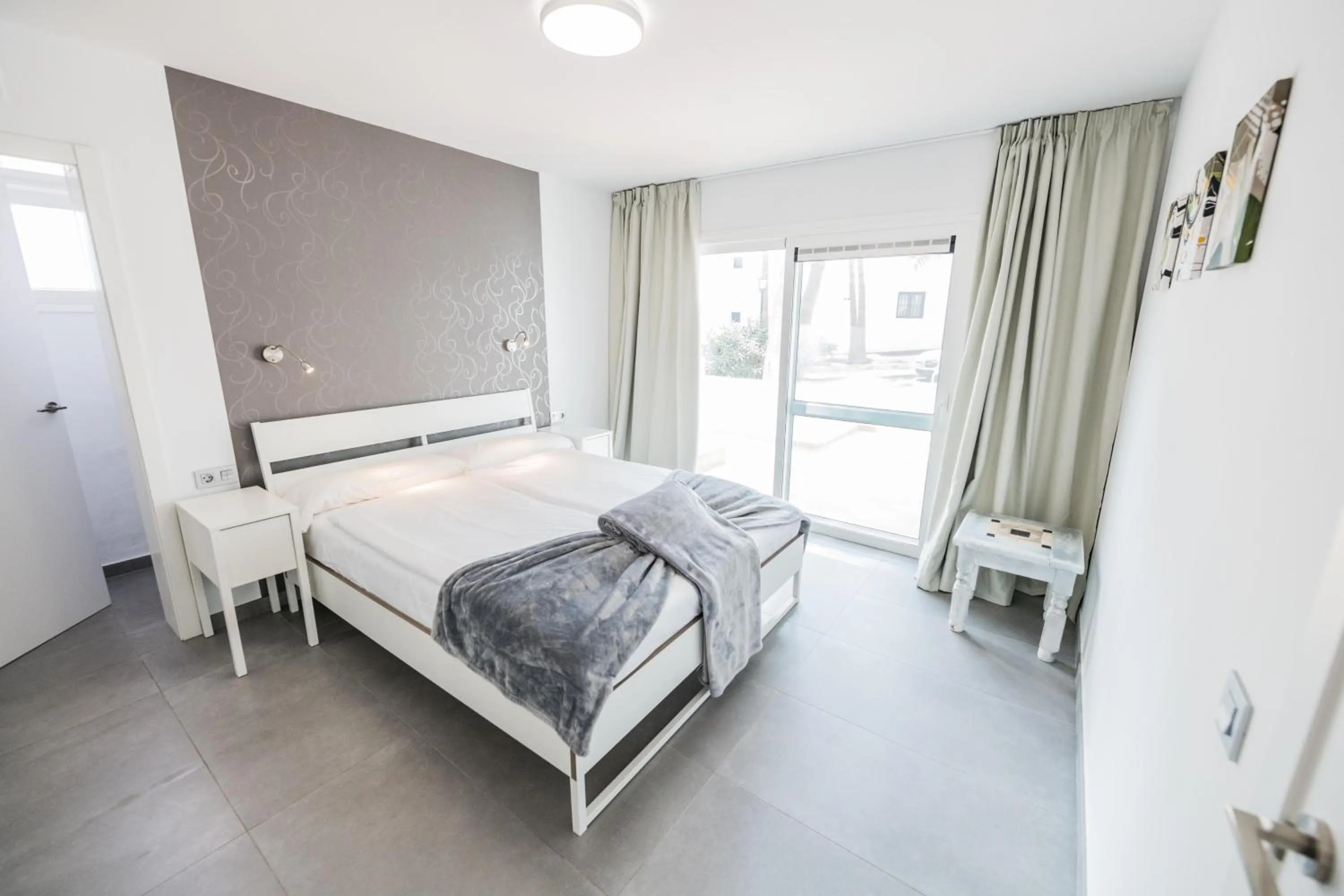 Photo of the whole room, Bed in Bahia Calma Beach