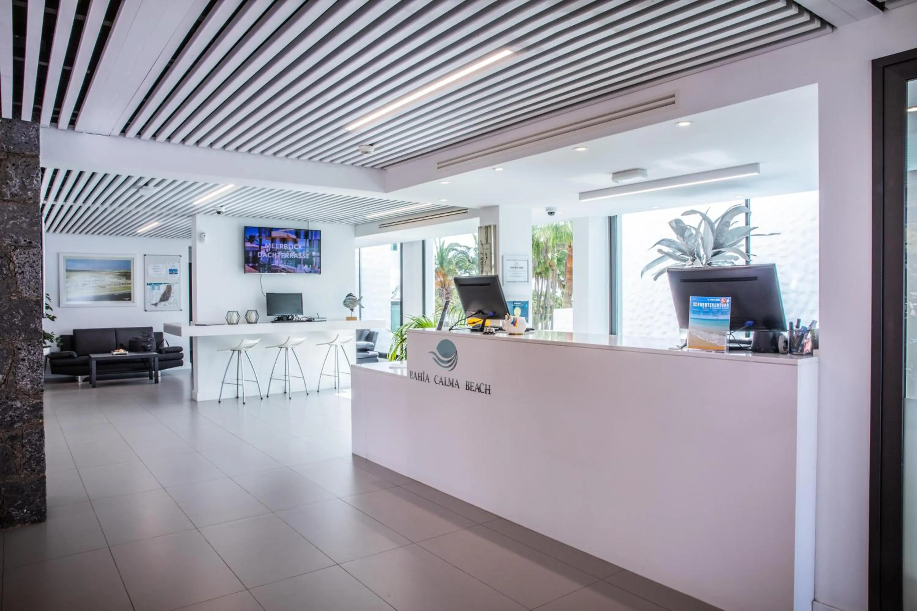 Lobby or reception in Bahia Calma Beach