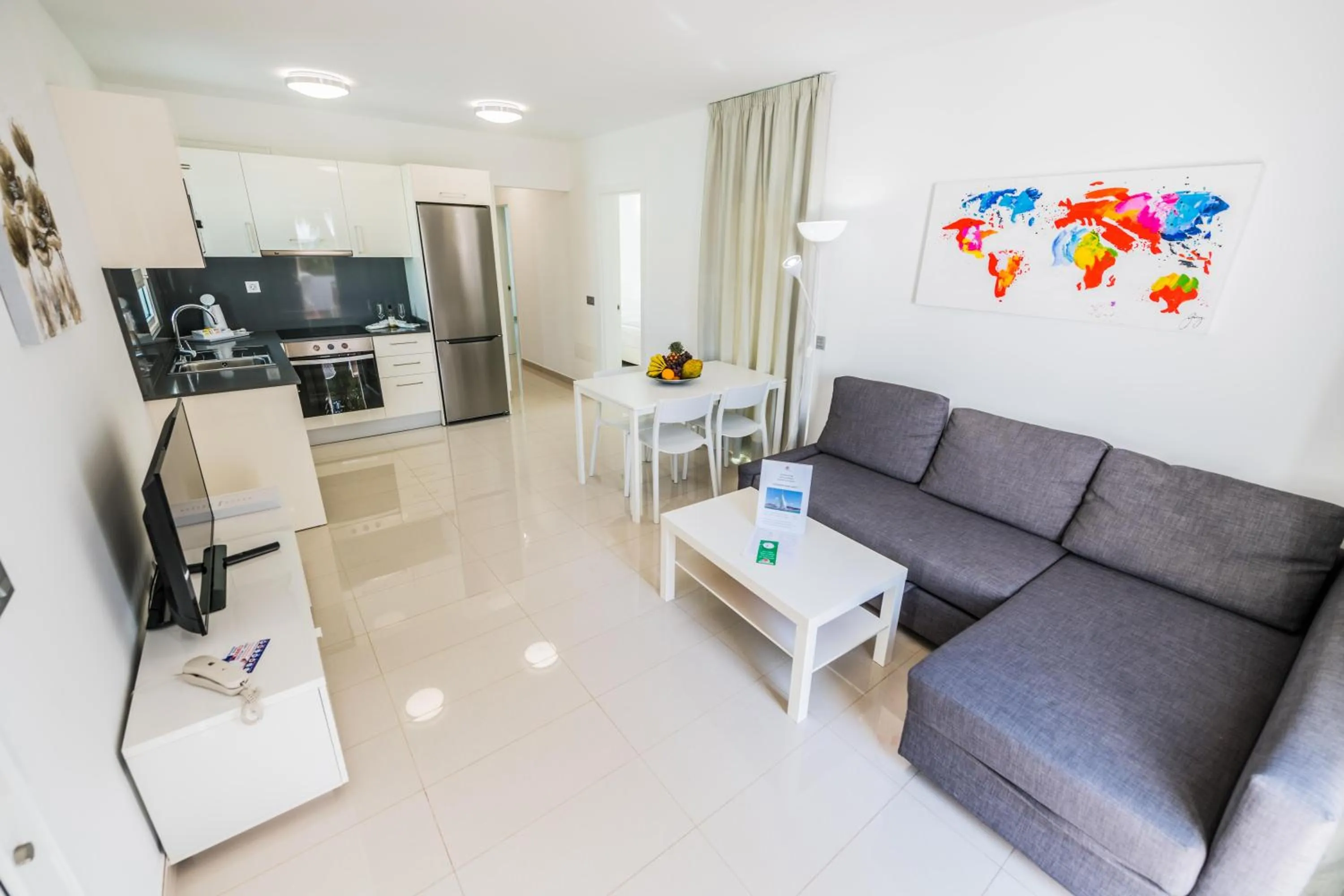 Photo of the whole room in Bahia Calma Beach