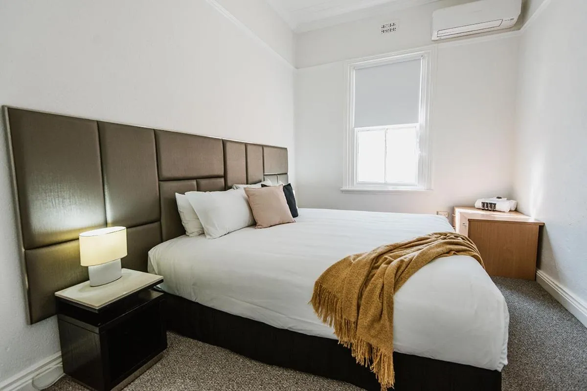 Bed in City Sider Motor Inn