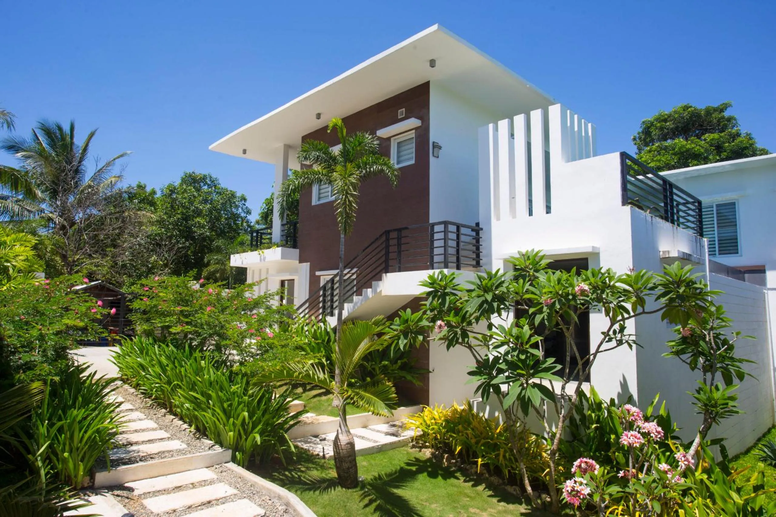 Facade/entrance in One Hagdan Villas