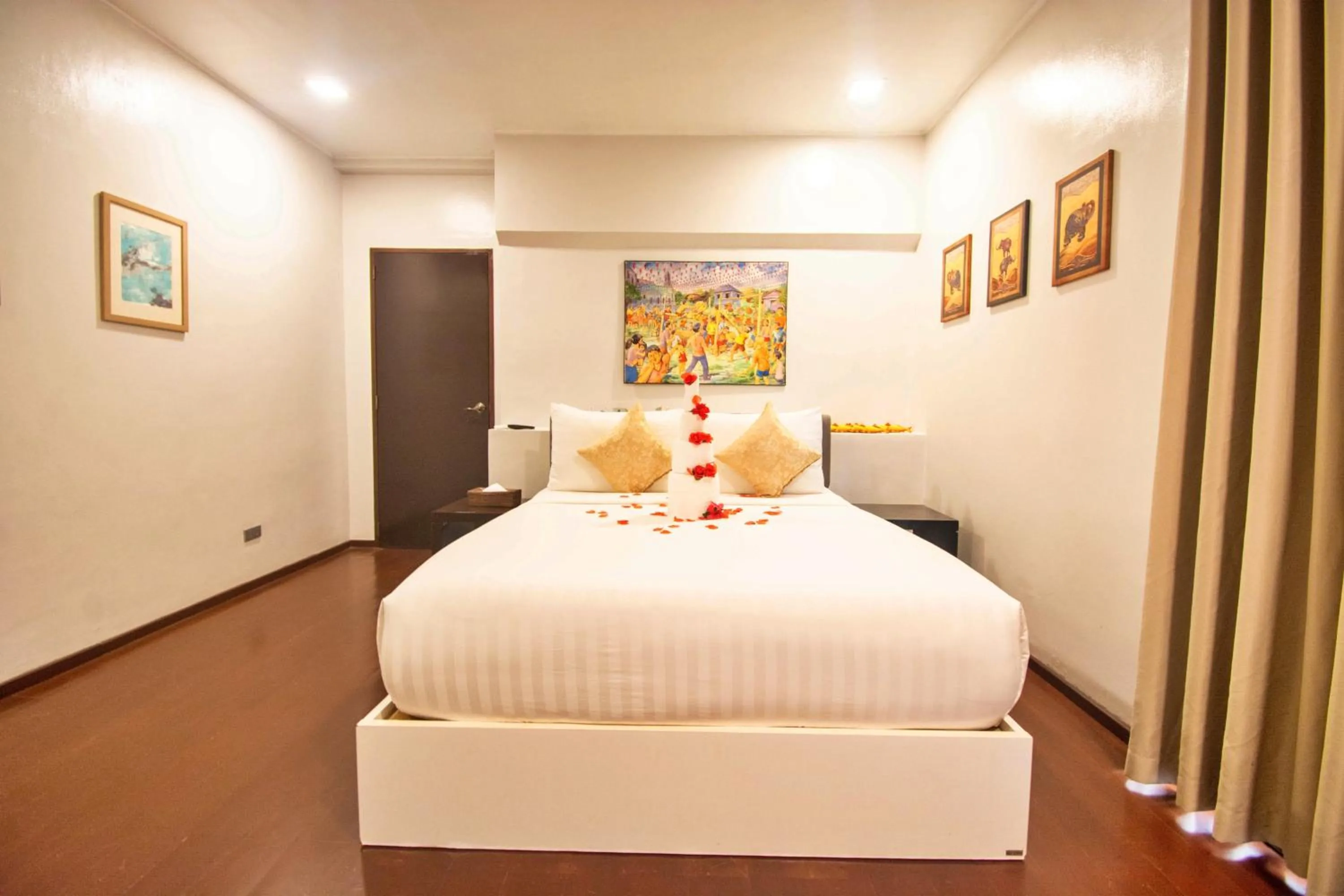 Bedroom, Bed in One Hagdan Villas