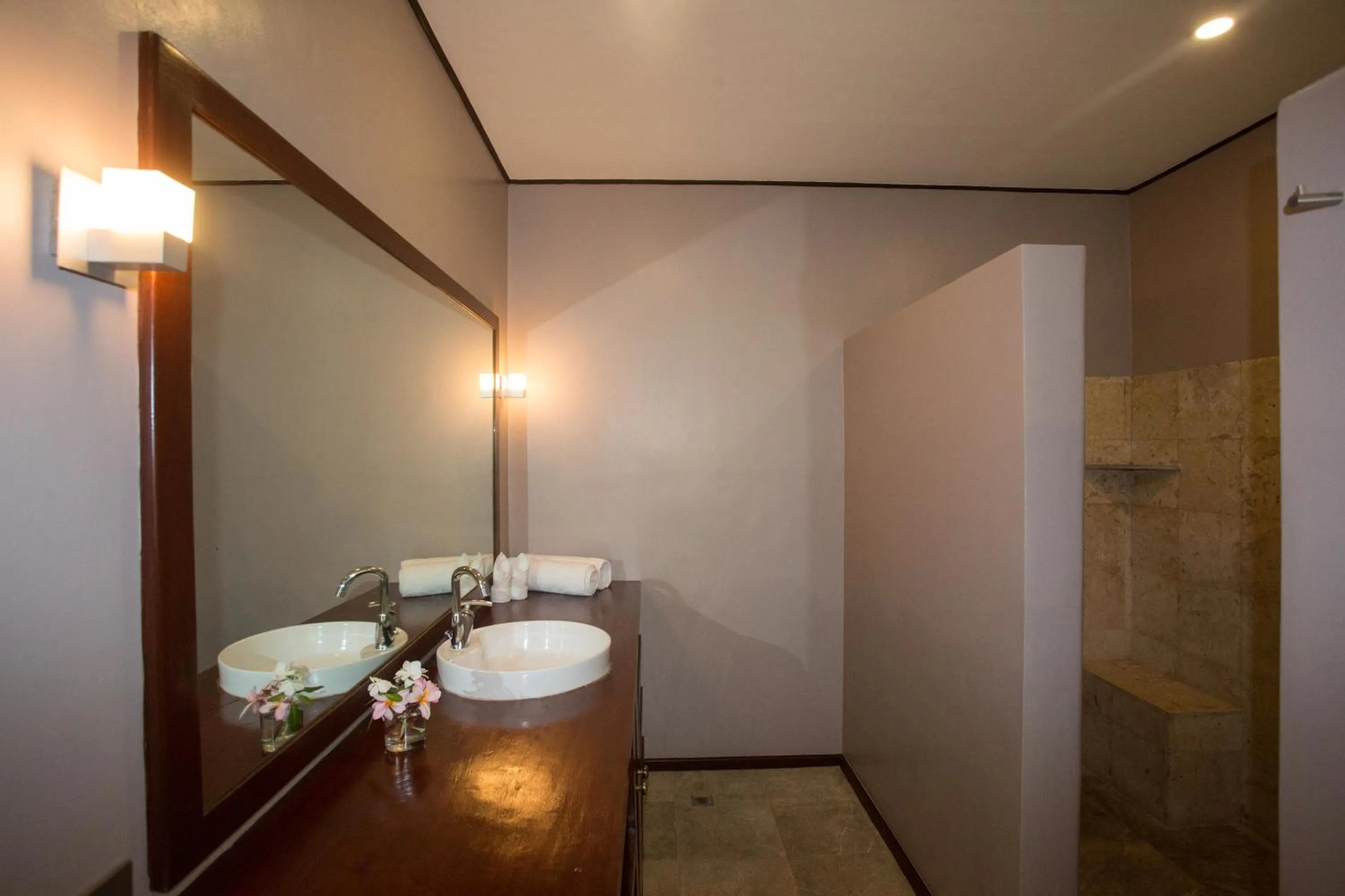 Bathroom in One Hagdan Villas