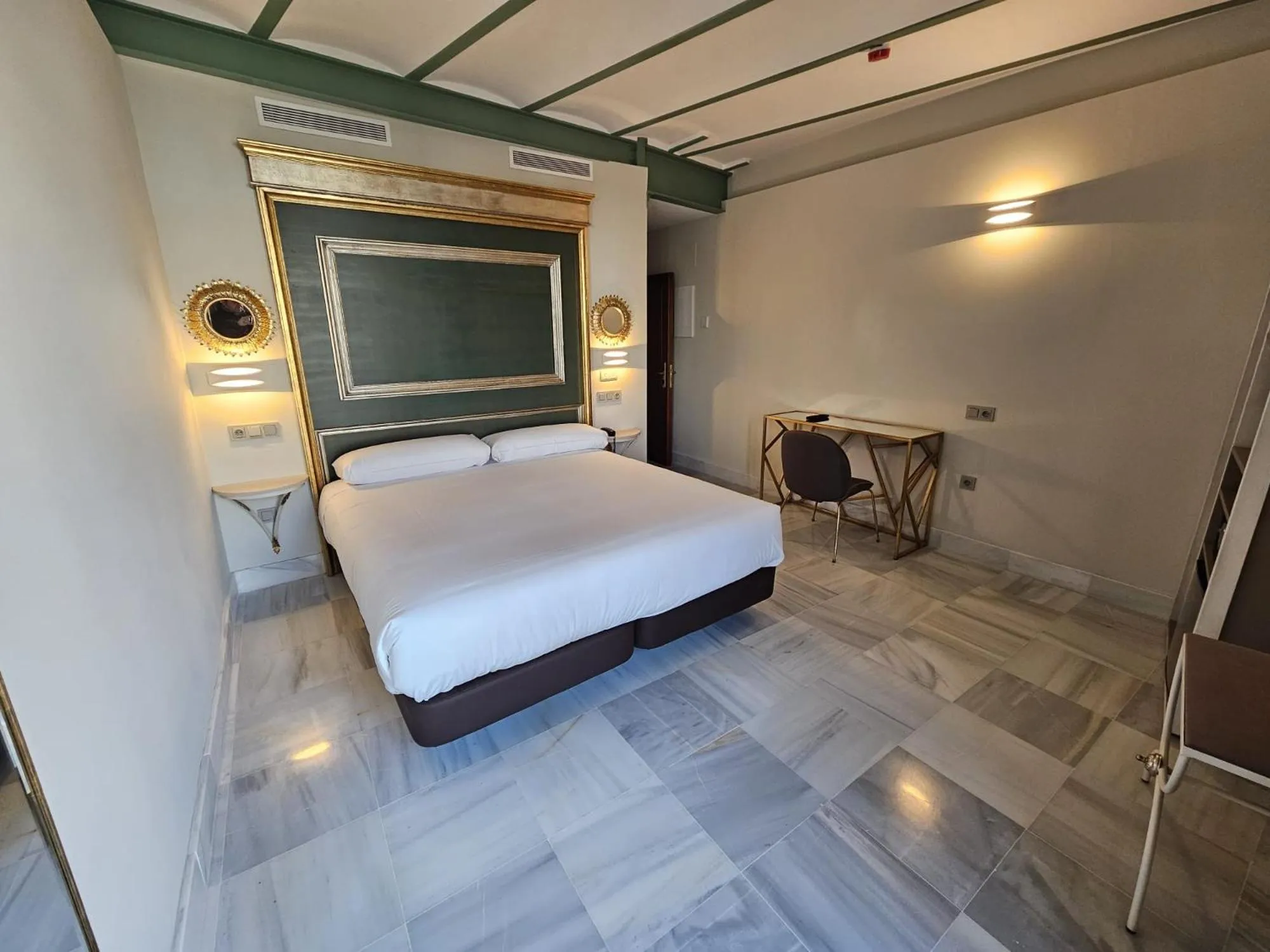 Bed in Hotel YIT Casa Grande