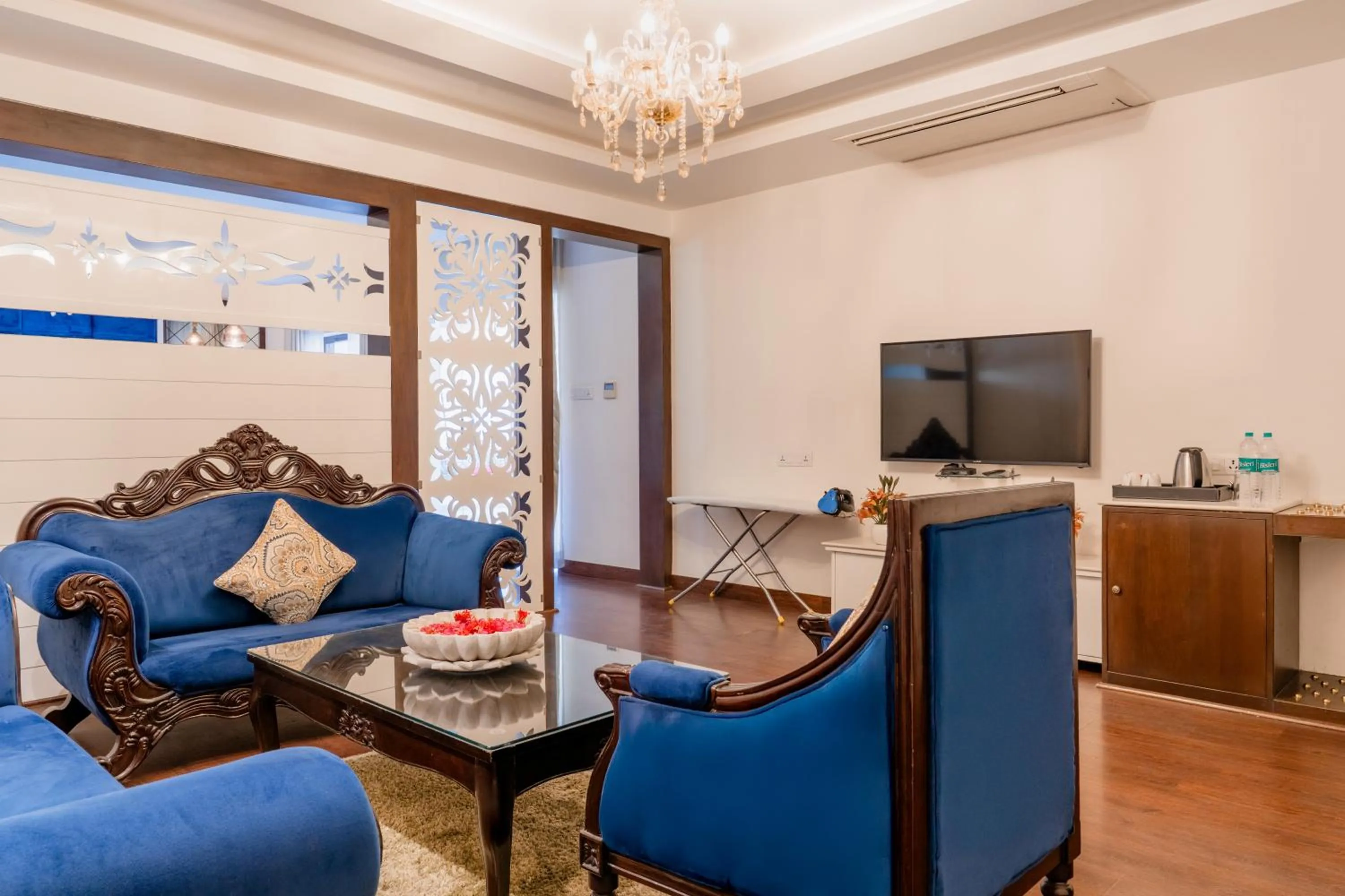 Seating area in Spectrum Resort, Spa & Residences