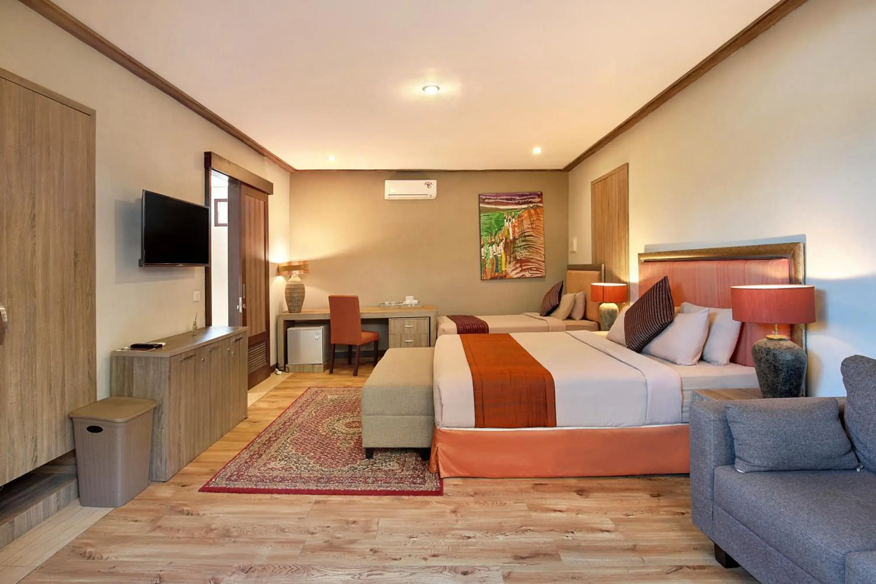 Double Room with Garden View in Puri Sabina Bed & Breakfast Double Room with Garden View in Puri Sabina Bed & Breakfast