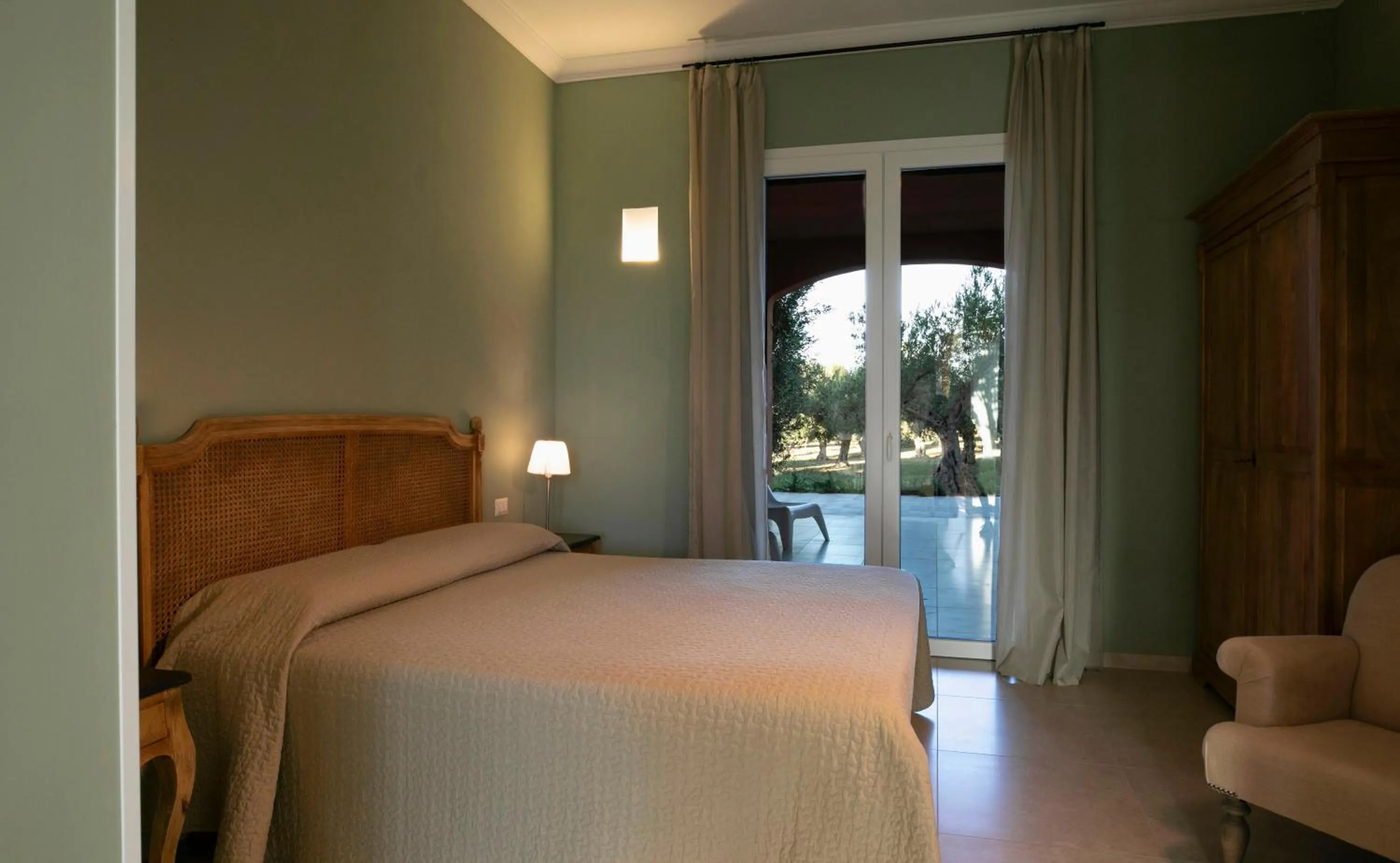 Photo of the whole room, Bed in Corte Olea Resort