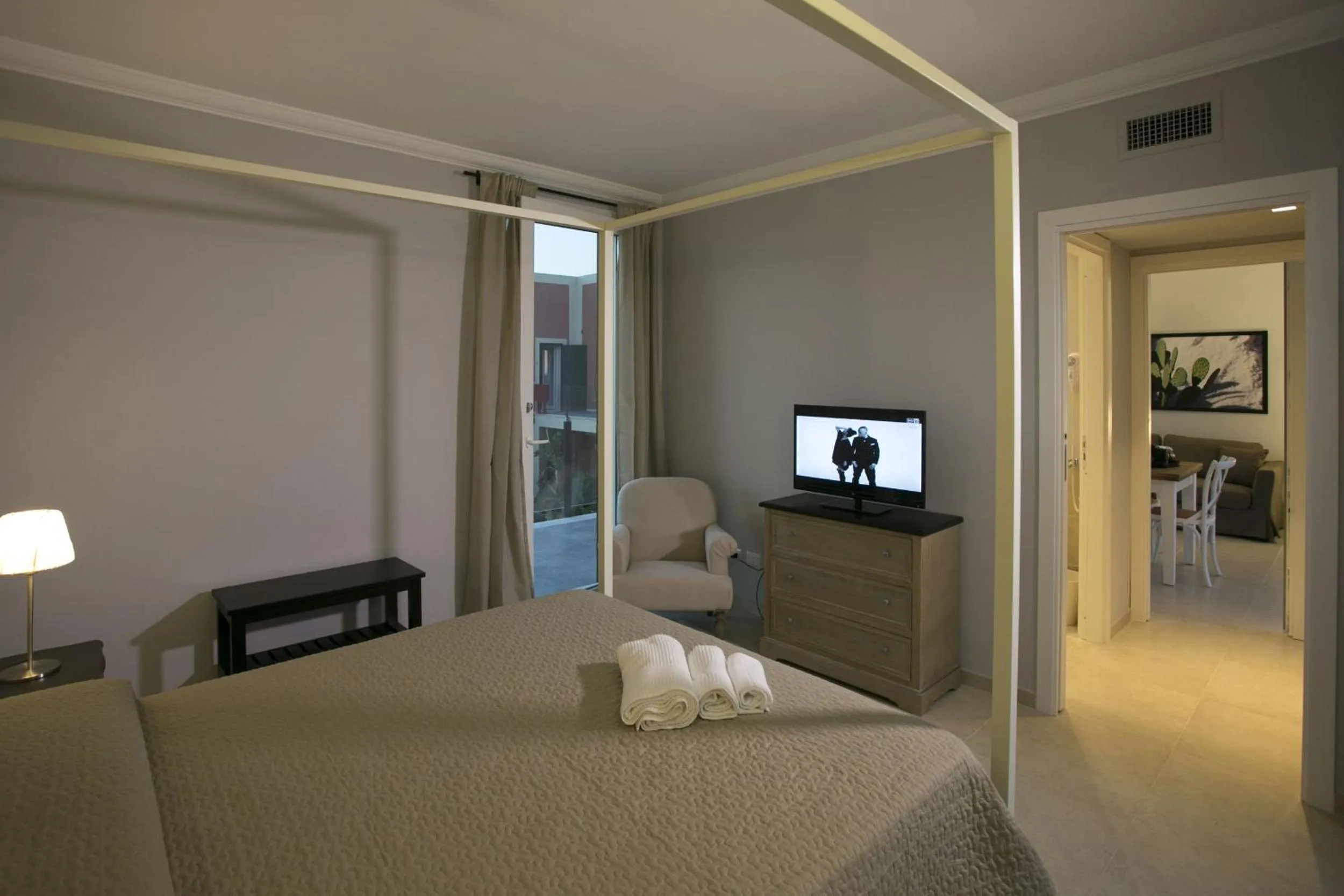 TV and multimedia, Bed in Corte Olea Resort