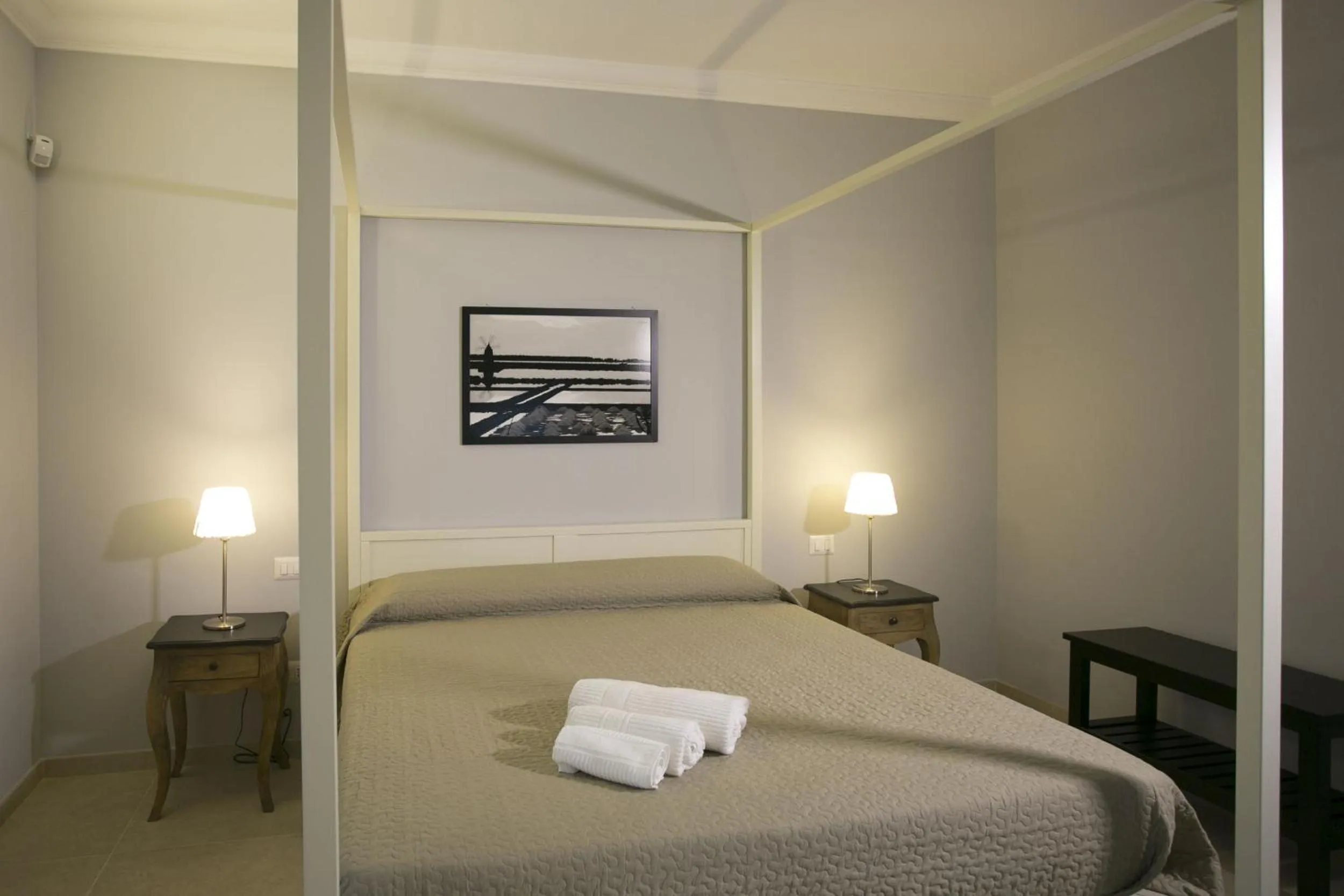 Photo of the whole room, Bed in Corte Olea Resort