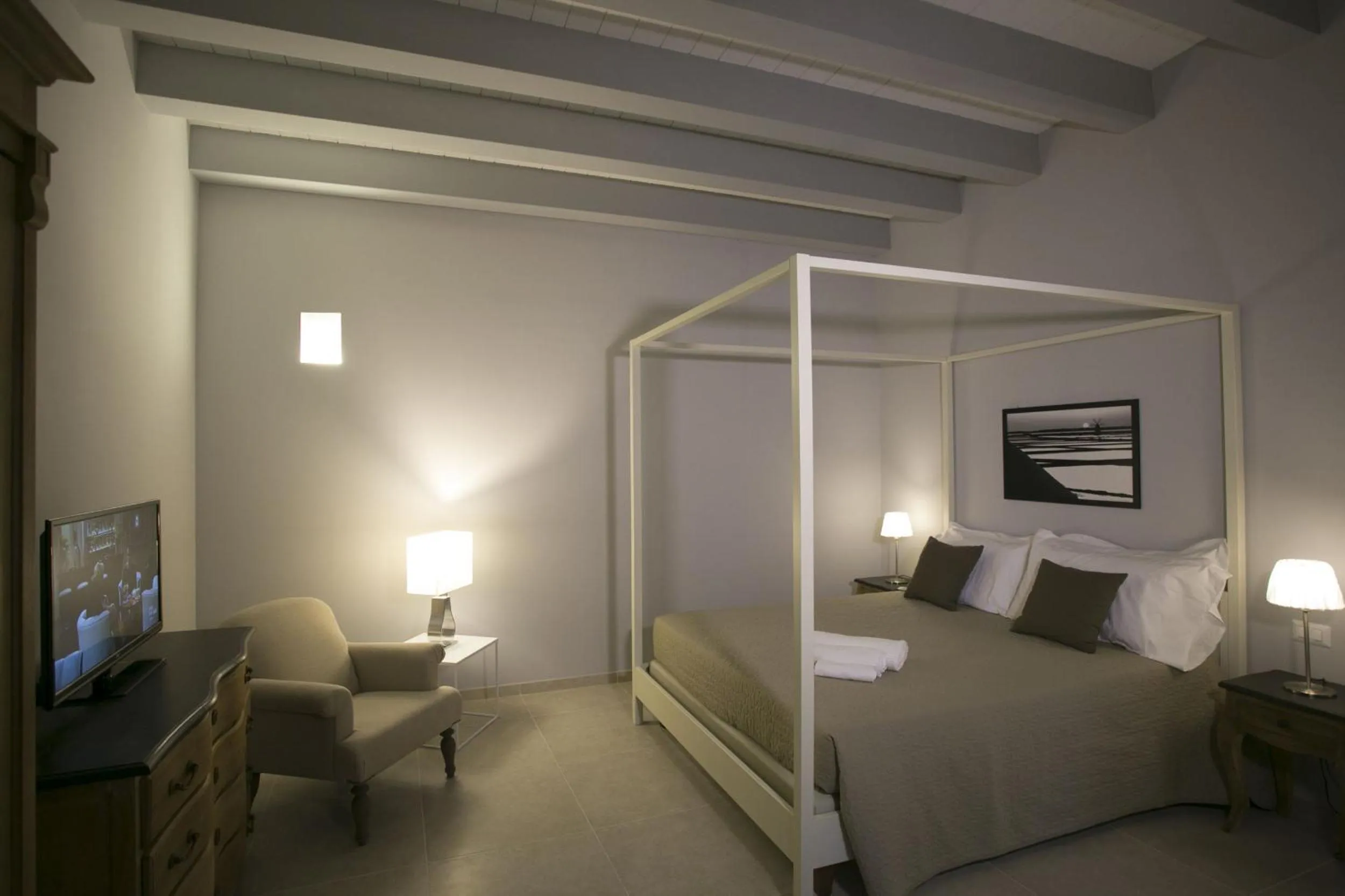 Photo of the whole room, Bed in Corte Olea Resort