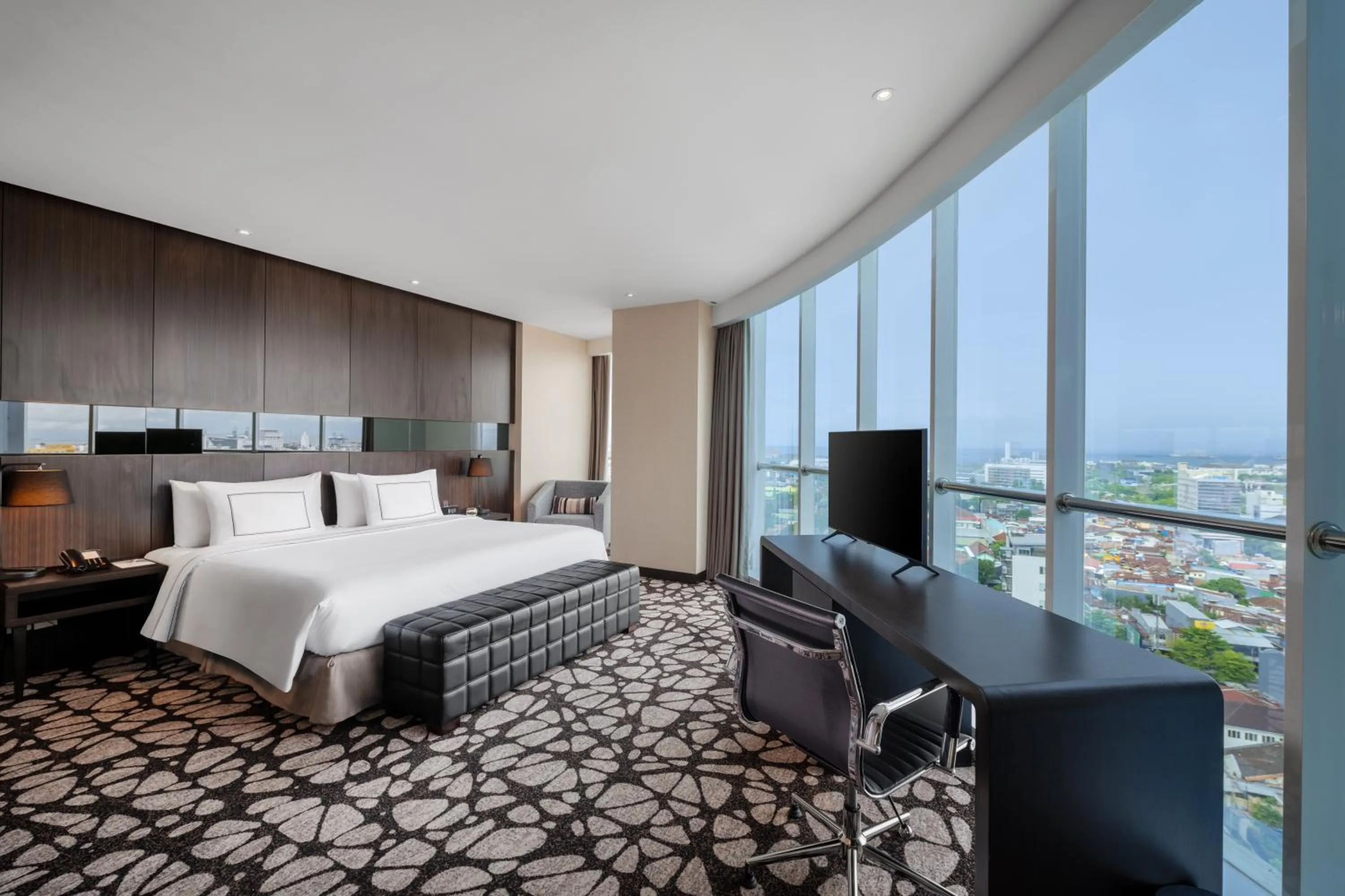 Bed in Melia Makassar