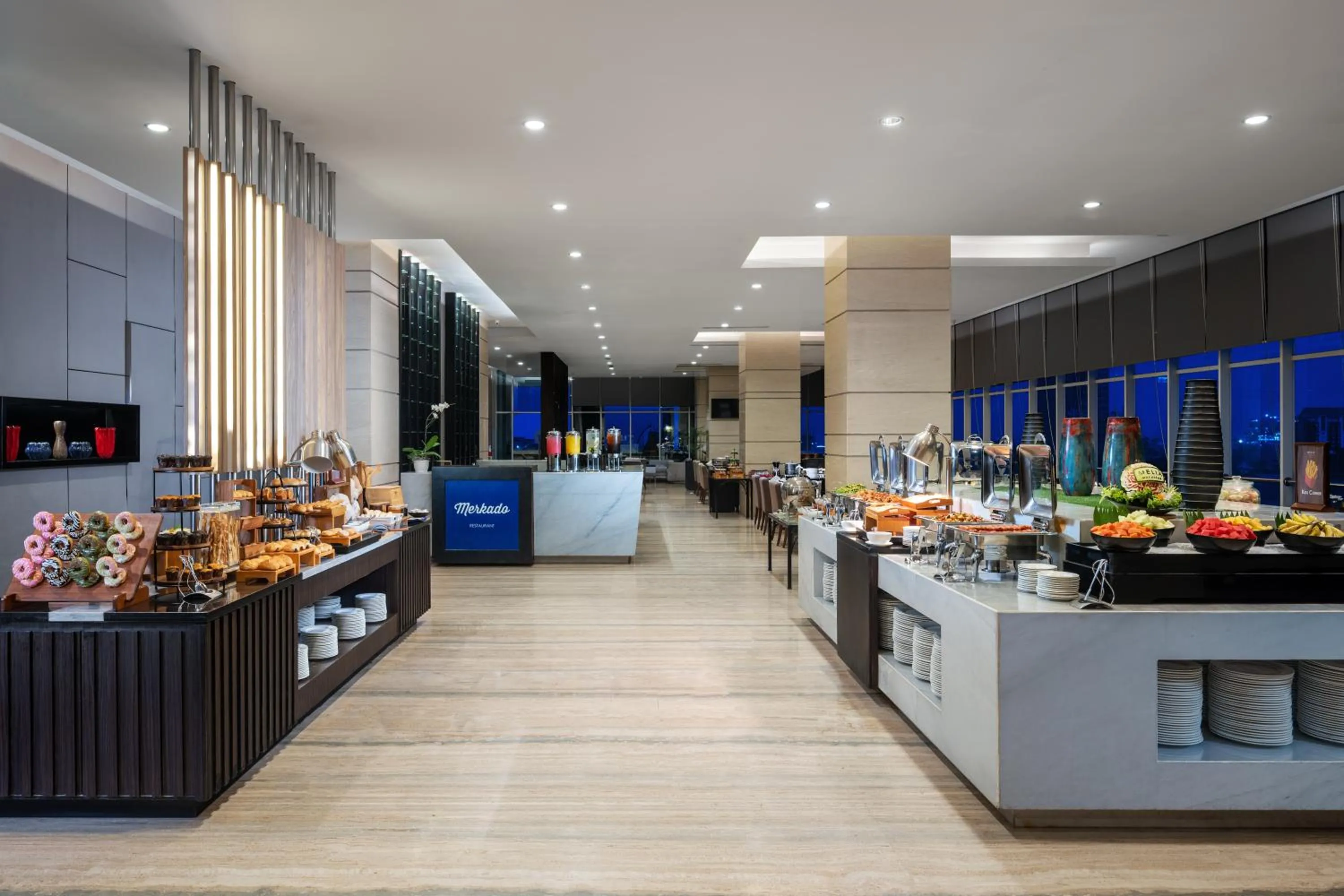 Restaurant/places to eat in Melia Makassar