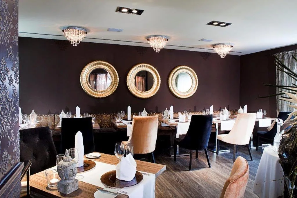 Lunch in Parkhotel Heidehof Apartements