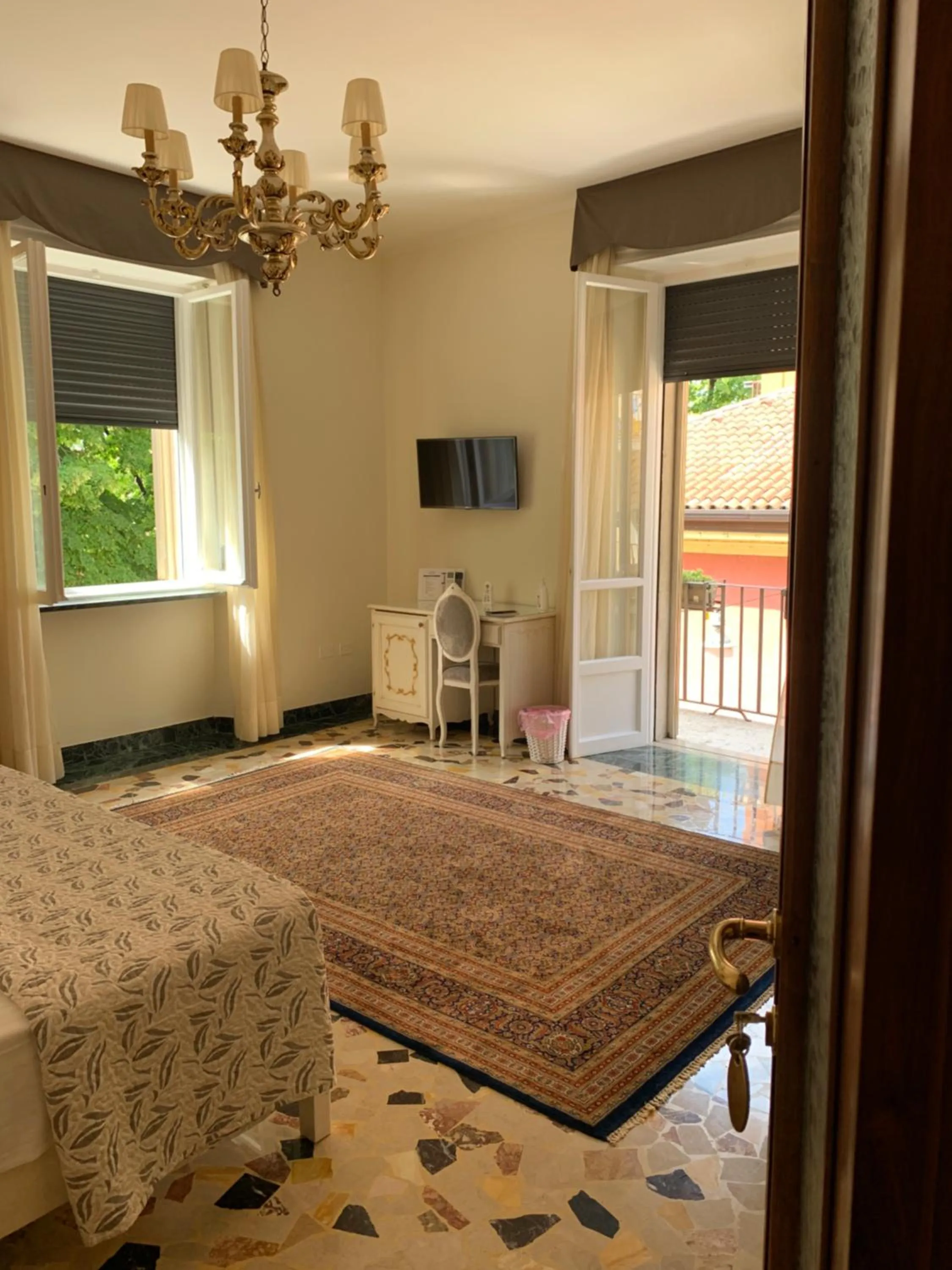 Bedroom, Bed in Notti sull'Adige