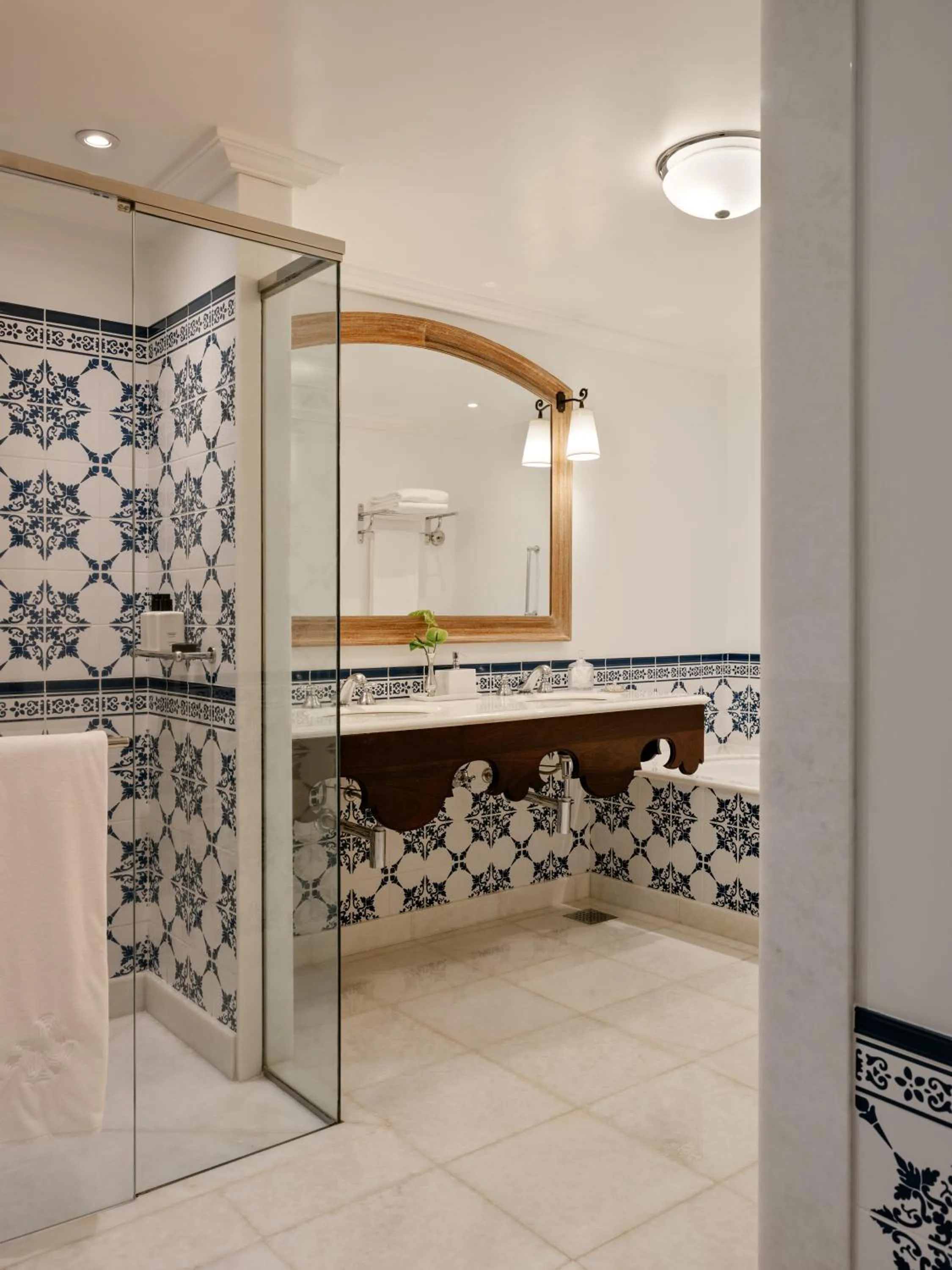 Bathroom in Hotel das Cataratas, A Belmond Hotel, Iguassu Falls