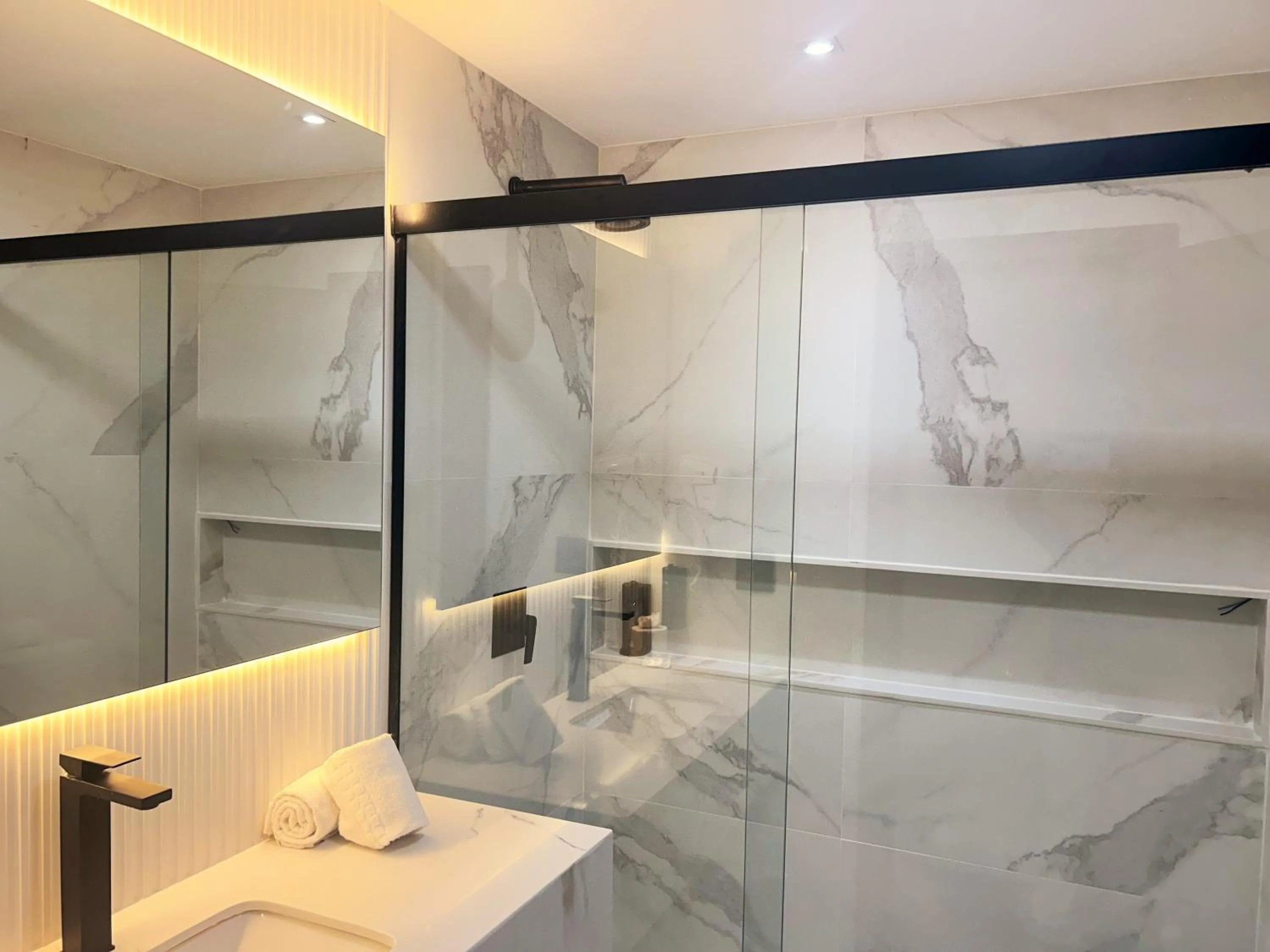 Bathroom in Américas Benidorm Hotel