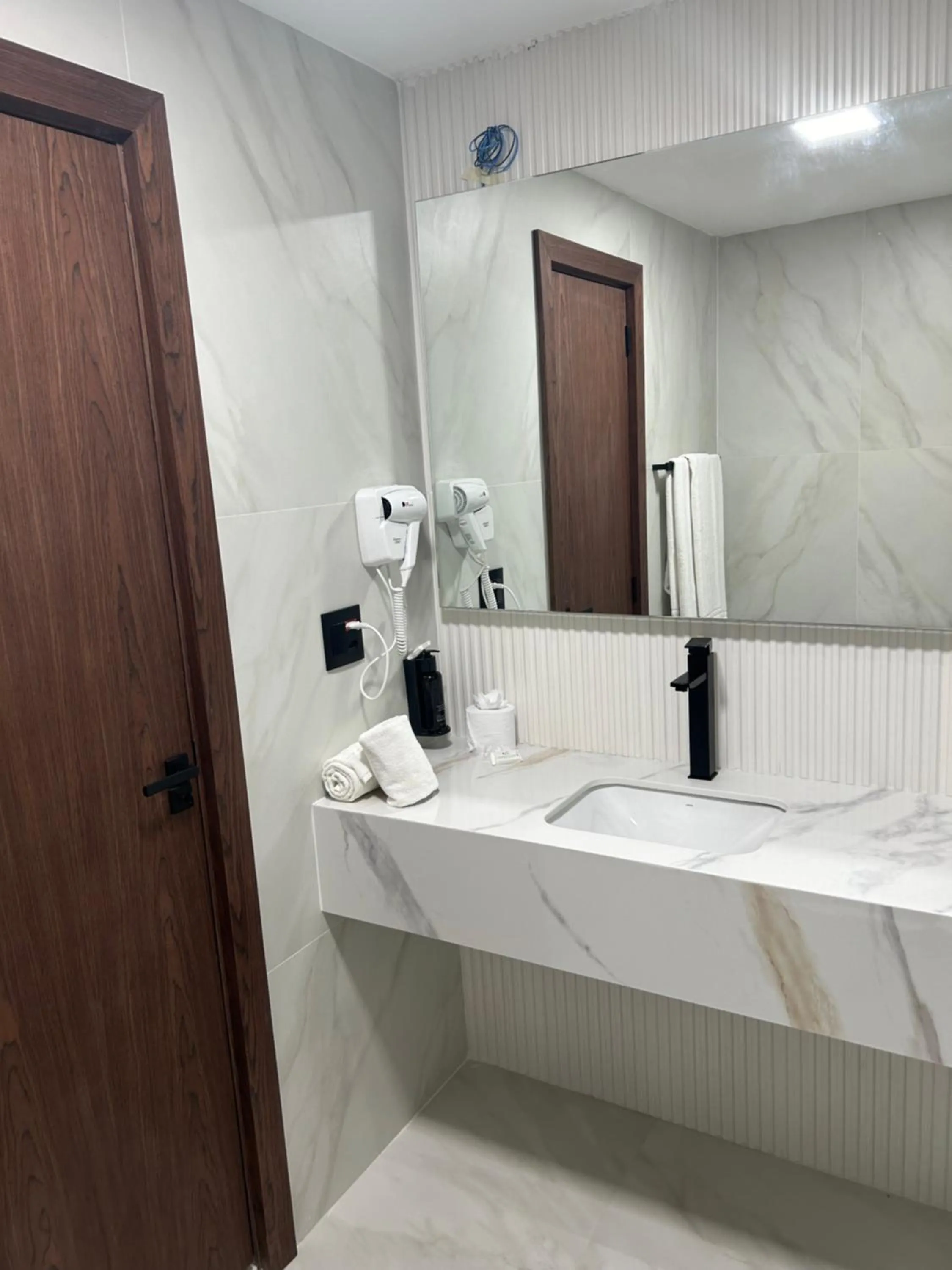 Bathroom in Américas Benidorm Hotel