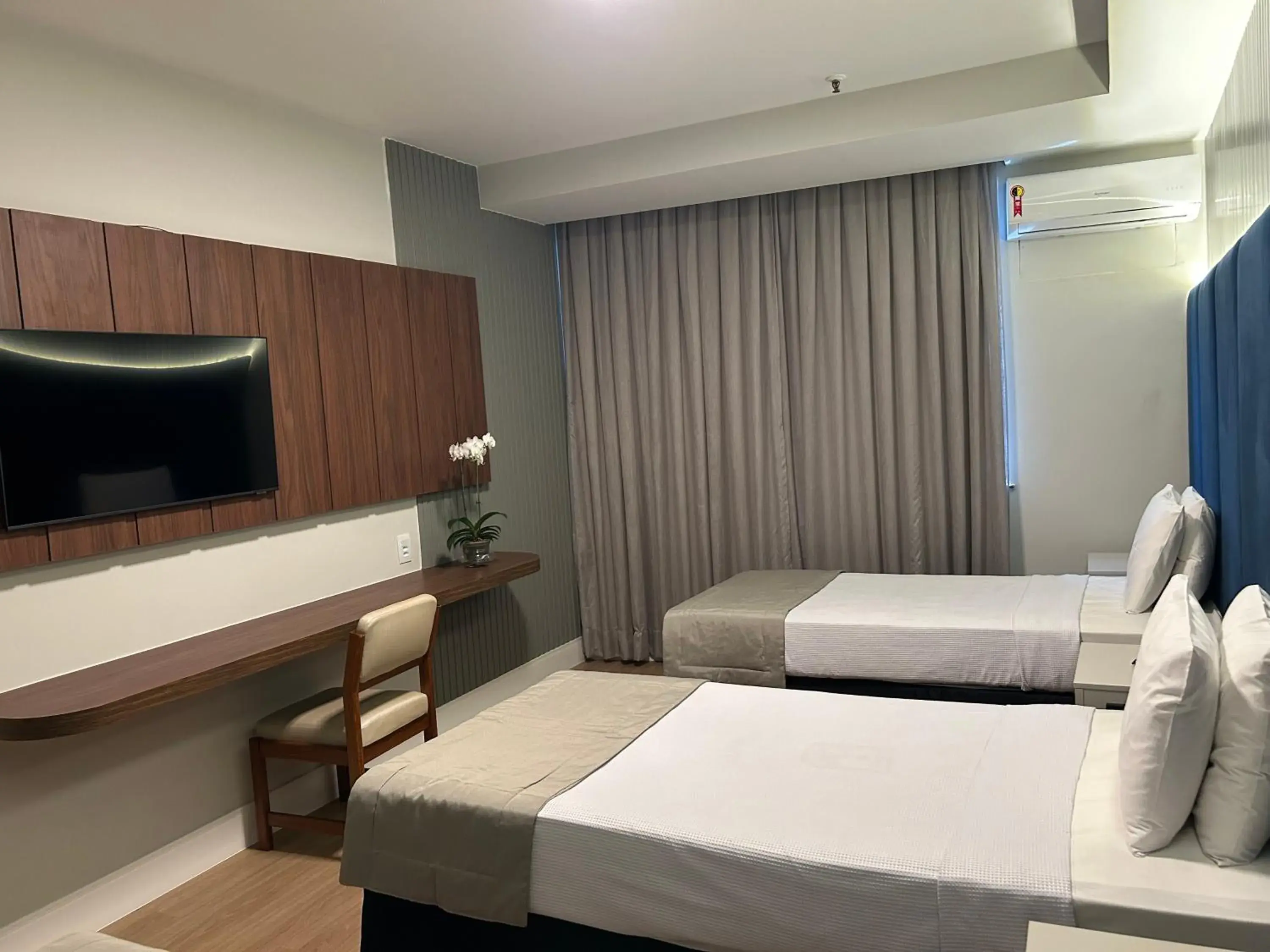 Luxury Triple Room in Américas Benidorm Hotel Luxury Triple Room in Américas Benidorm Hotel