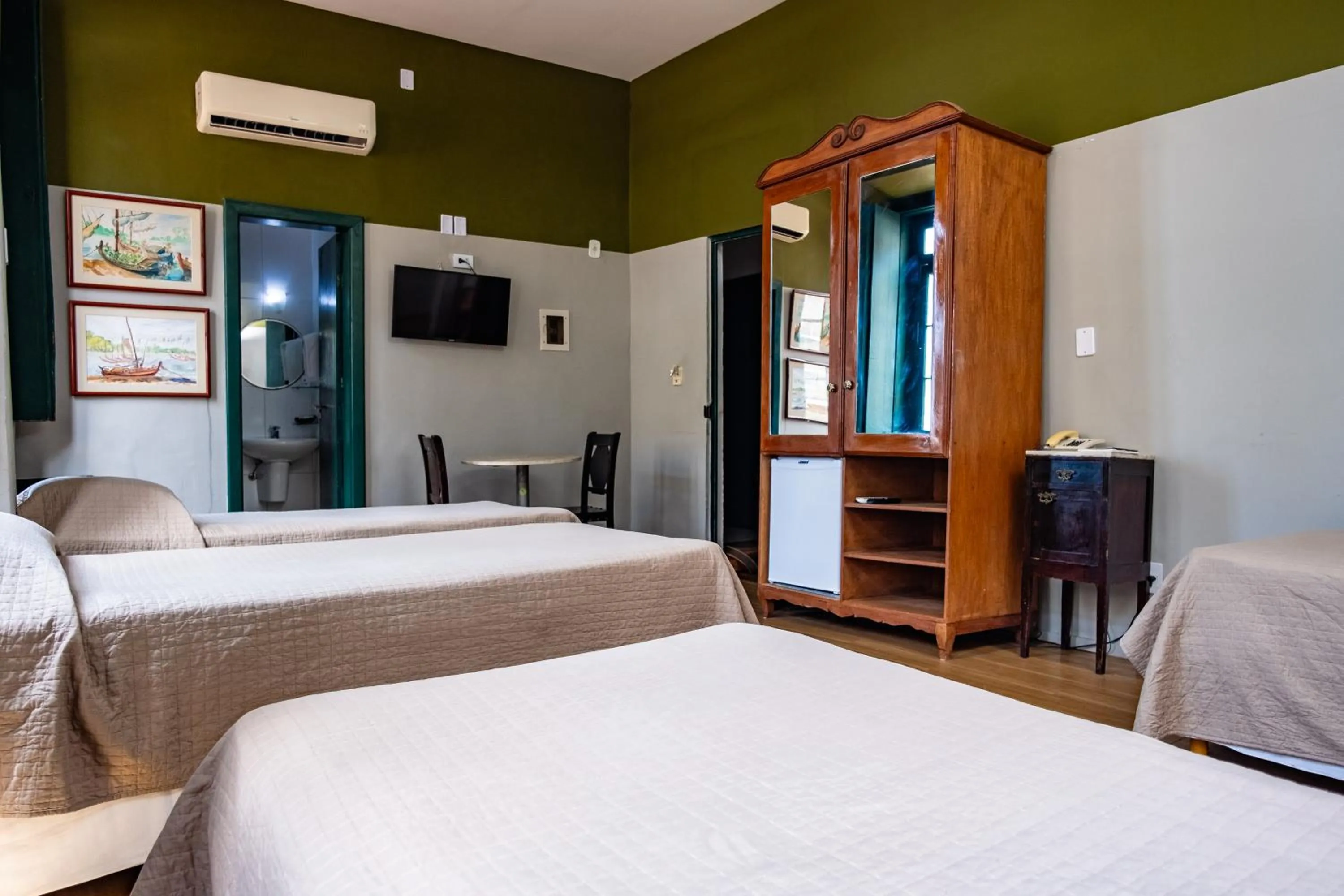 Bed in Pousada Colonial Chile