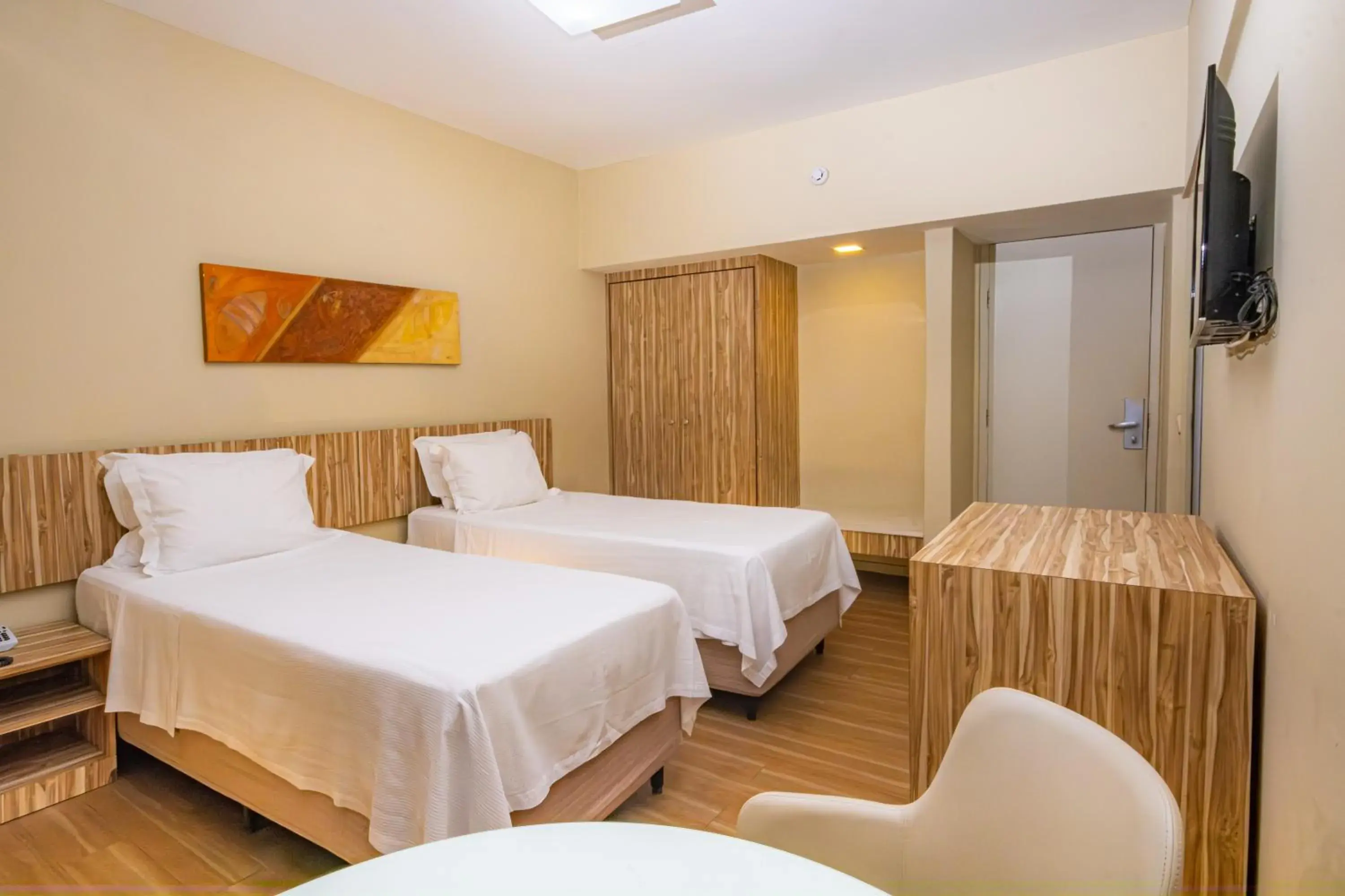 Superior Twin Room with pool view in Grande Hotel da Barra Superior Twin Room with pool view in Grande Hotel da Barra