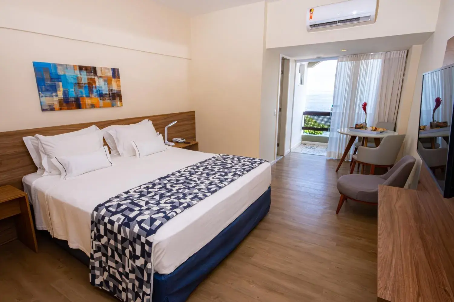 Deluxe Double Room with Sea View in Grande Hotel da Barra Deluxe Double Room with Sea View in Grande Hotel da Barra