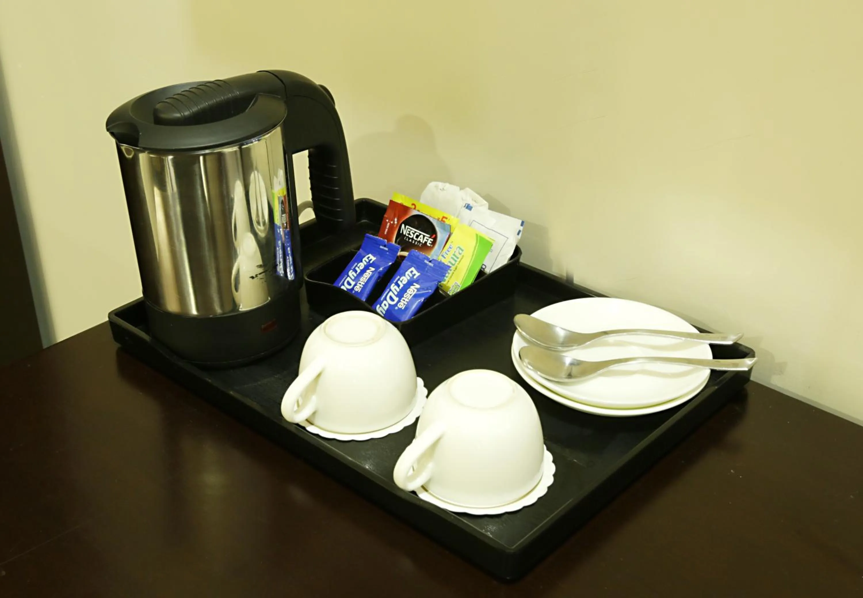 Food and drinks in Hotel D Courtyard