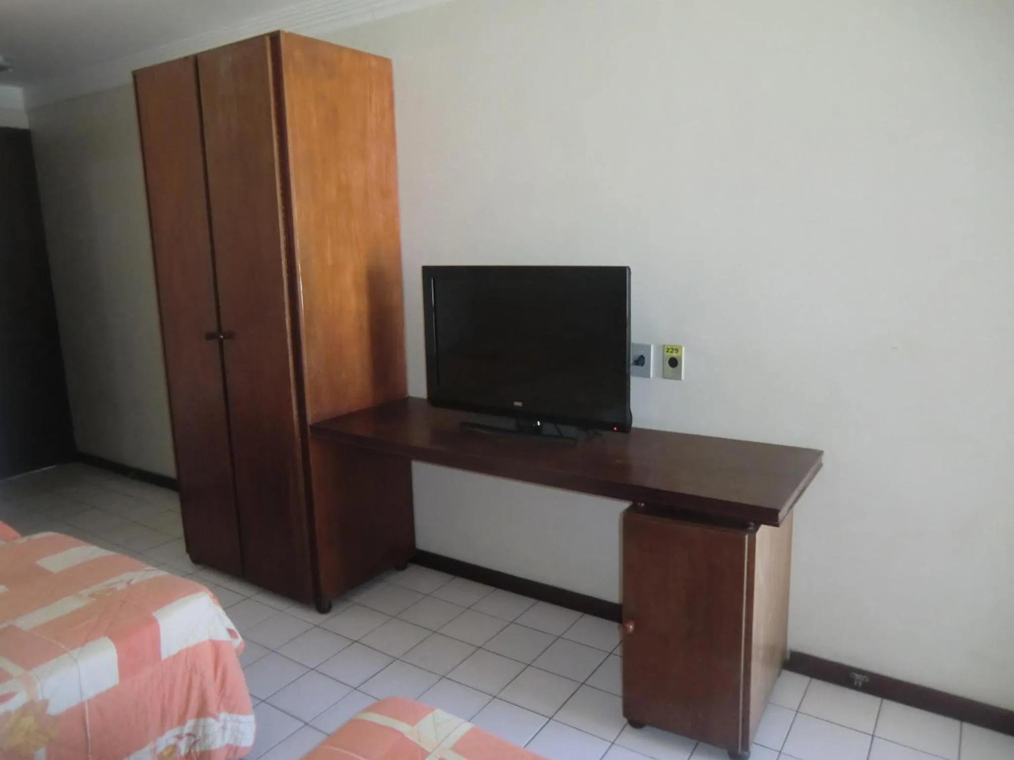 TV/Entertainment Center in Sol Praia Marina Hotel