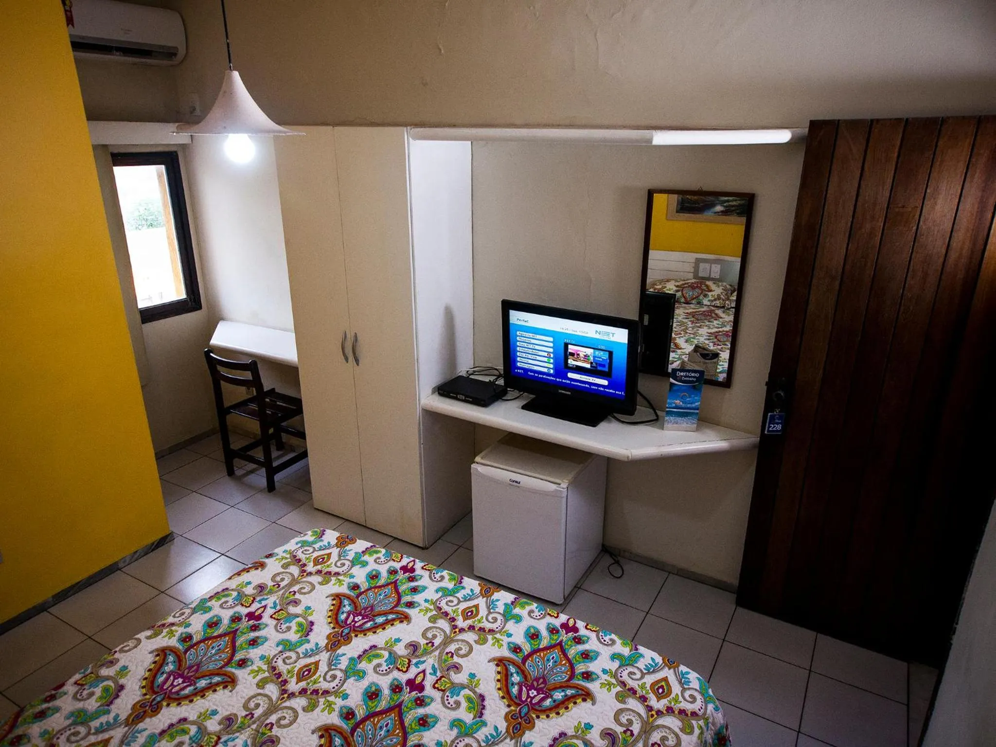 TV and multimedia, TV/Entertainment Center in Sol Praia Marina Hotel