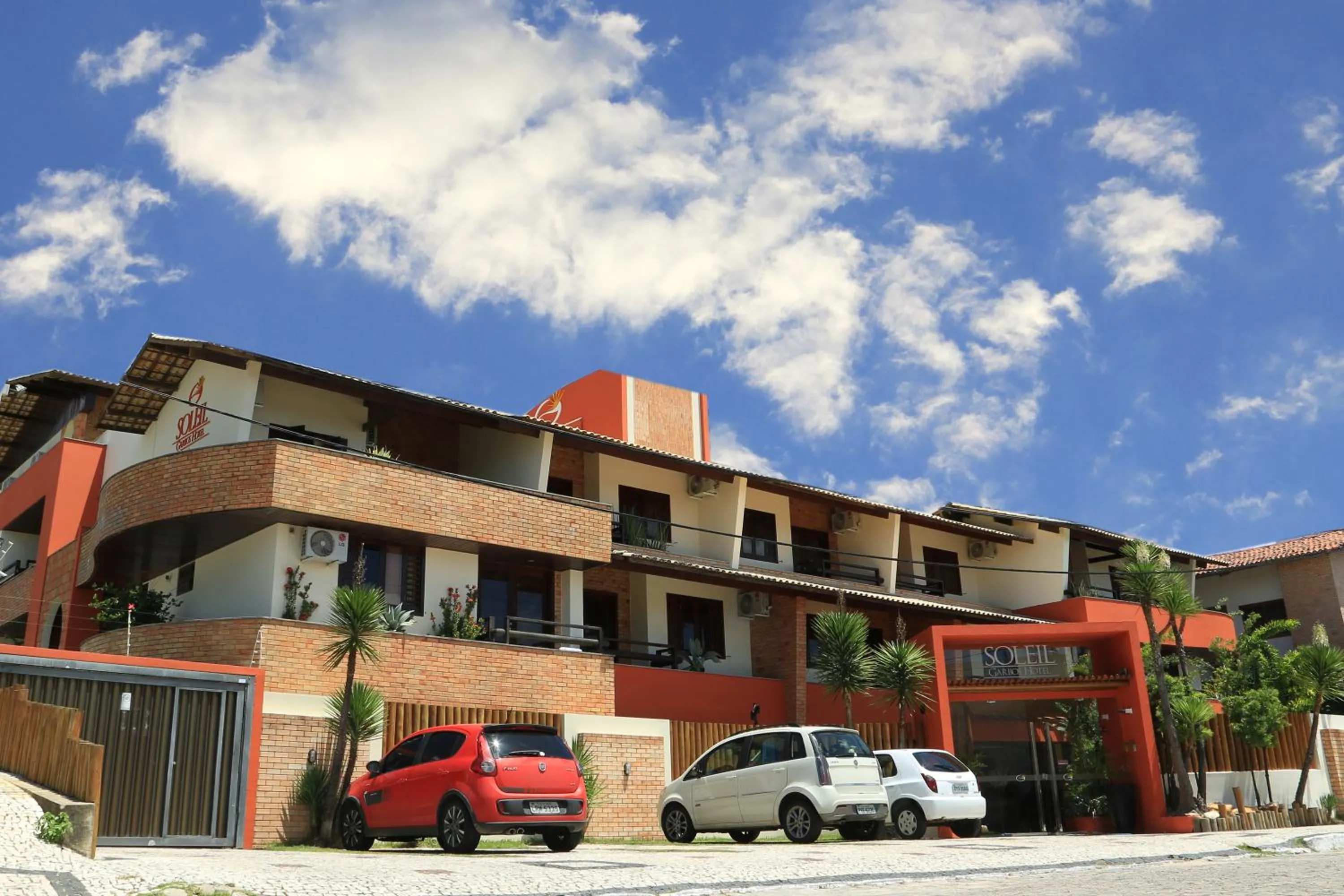 Facade/entrance in Garbos Soleil Hotel