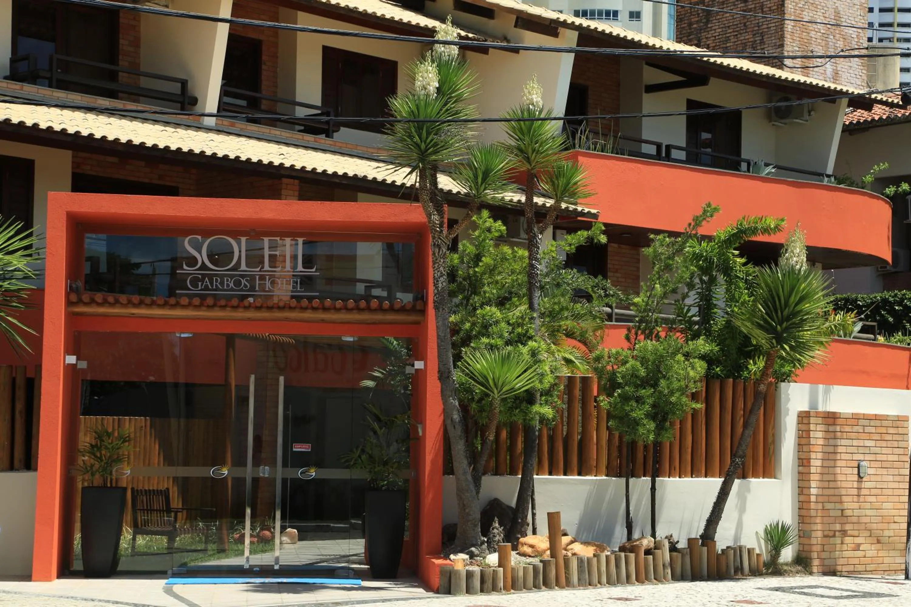 Facade/entrance in Garbos Soleil Hotel