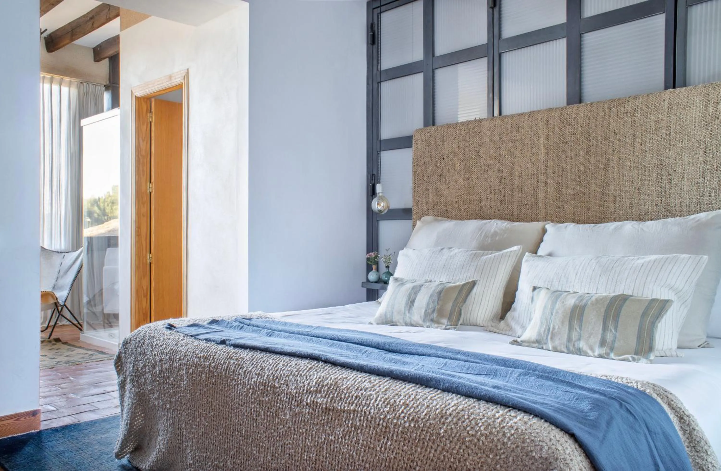 Bedroom, Bed in MasQi, The Energy House