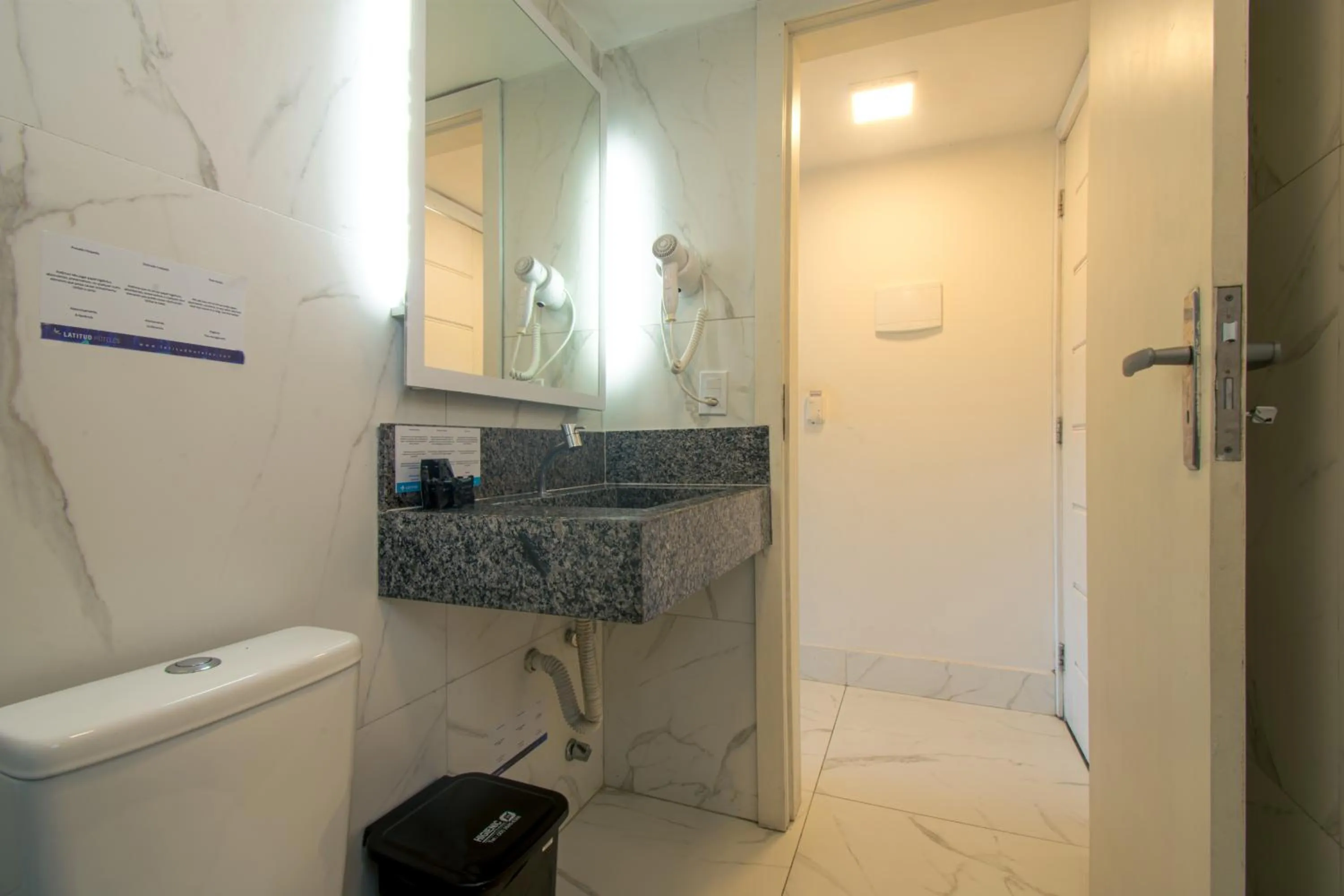 Shower in Pousada Aroma do Mar by Latitud Hoteles