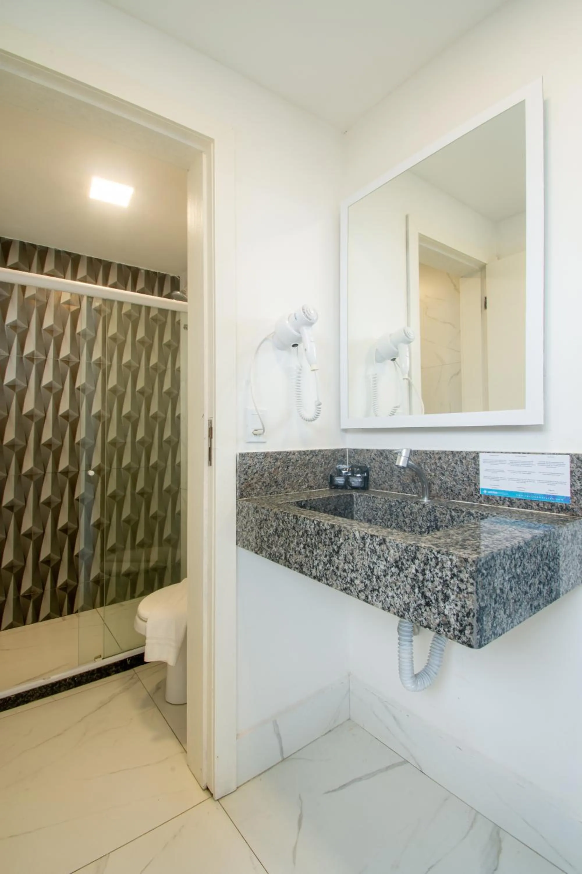 Shower in Pousada Aroma do Mar by Latitud Hoteles