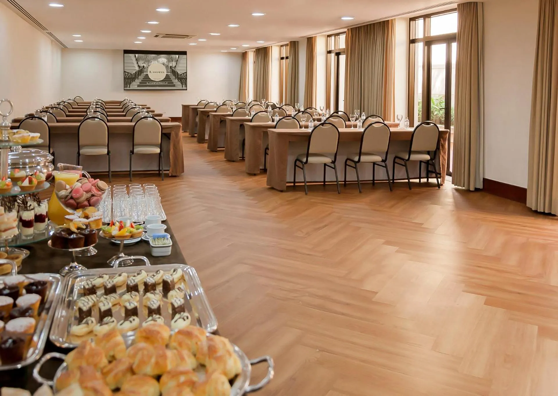 Meeting/conference room in L'Hotel PortoBay São Paulo