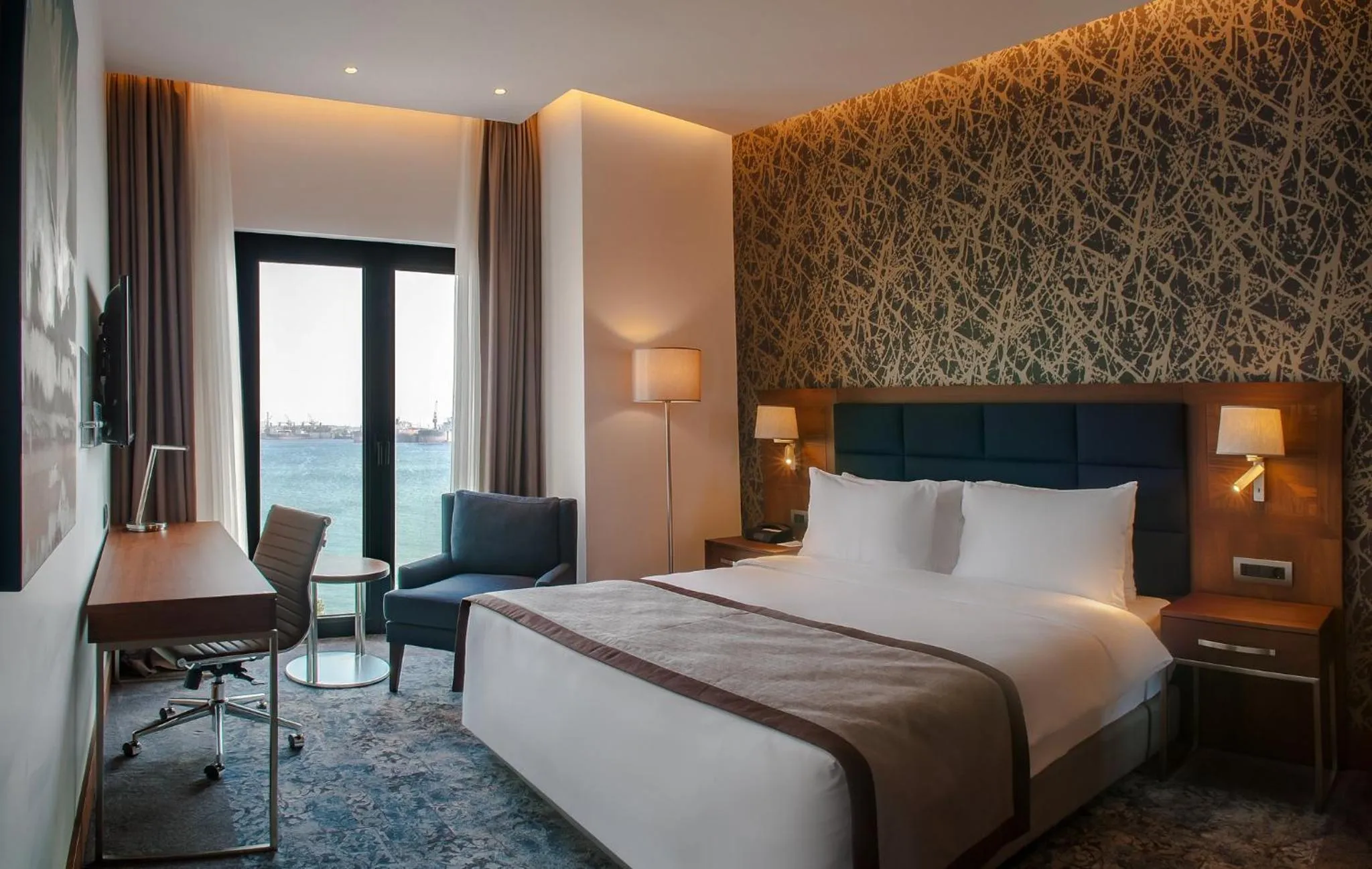 Photo of the whole room, Bed in Holiday Inn Istanbul - Tuzla Bay by IHG