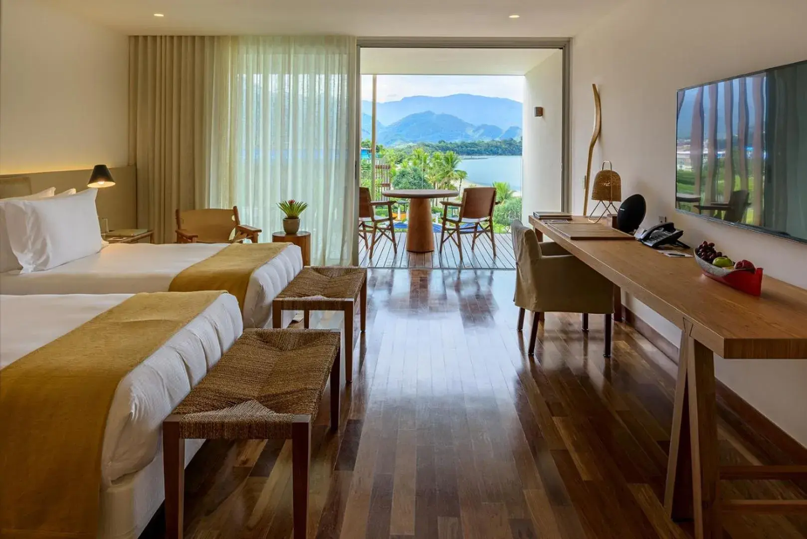 Deluxe Twin Room with Partial Sea View in Hotel Fasano Angra dos Reis Deluxe Twin Room with Partial Sea View in Hotel Fasano Angra dos Reis